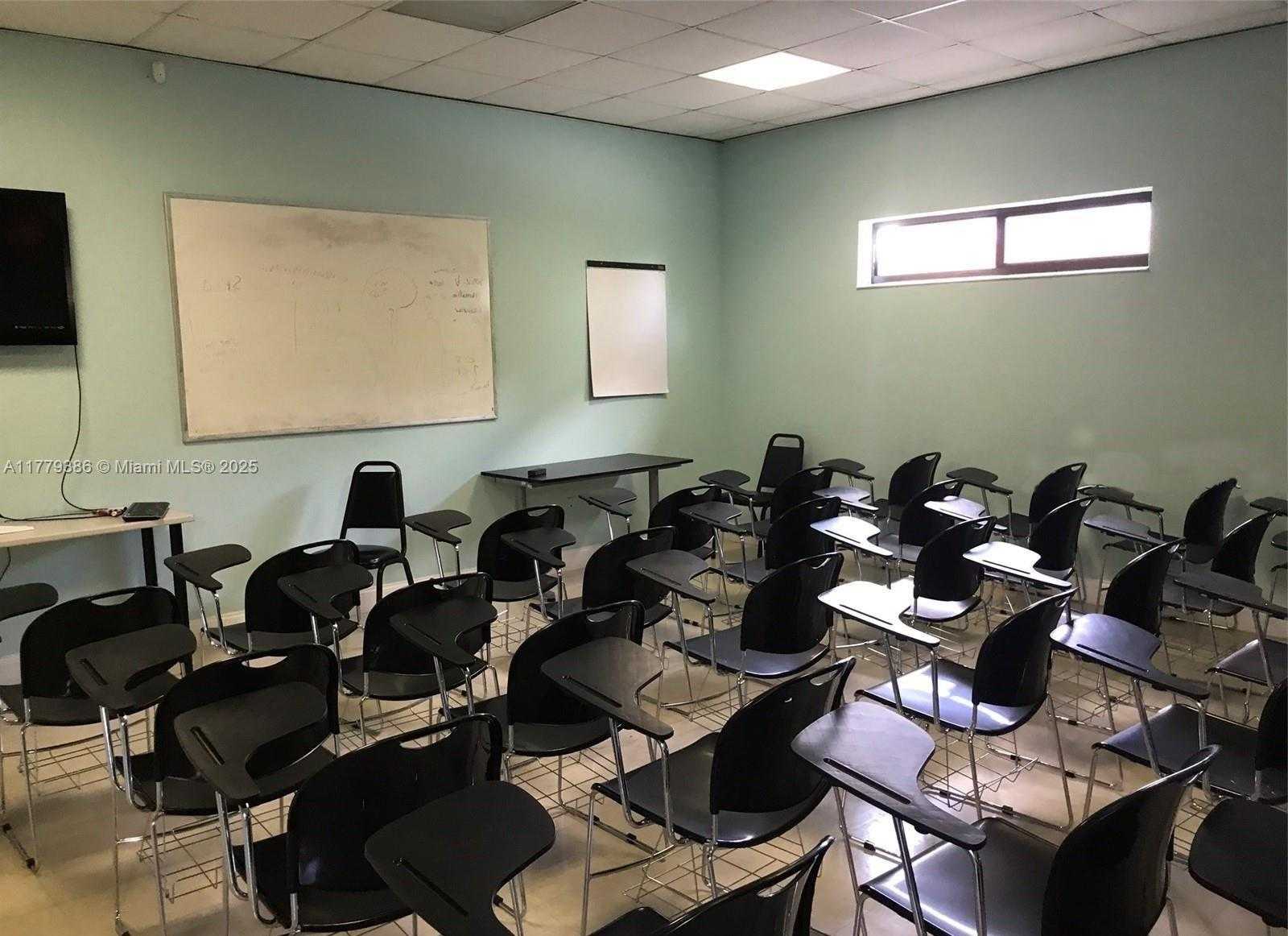 Small Image of 4481 NORTH WEST 167TH ST, Miami Gardens Number 3