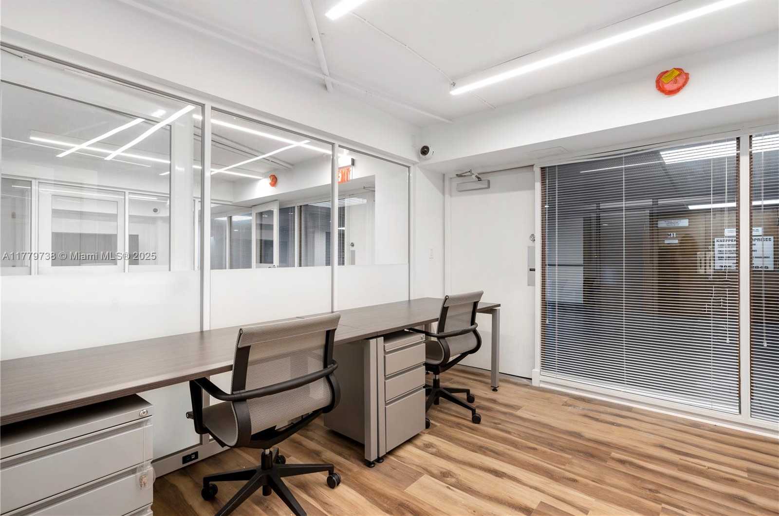 Small Image of 13499 BISCAYNE BLVD #CUM5, North Miami Number 12