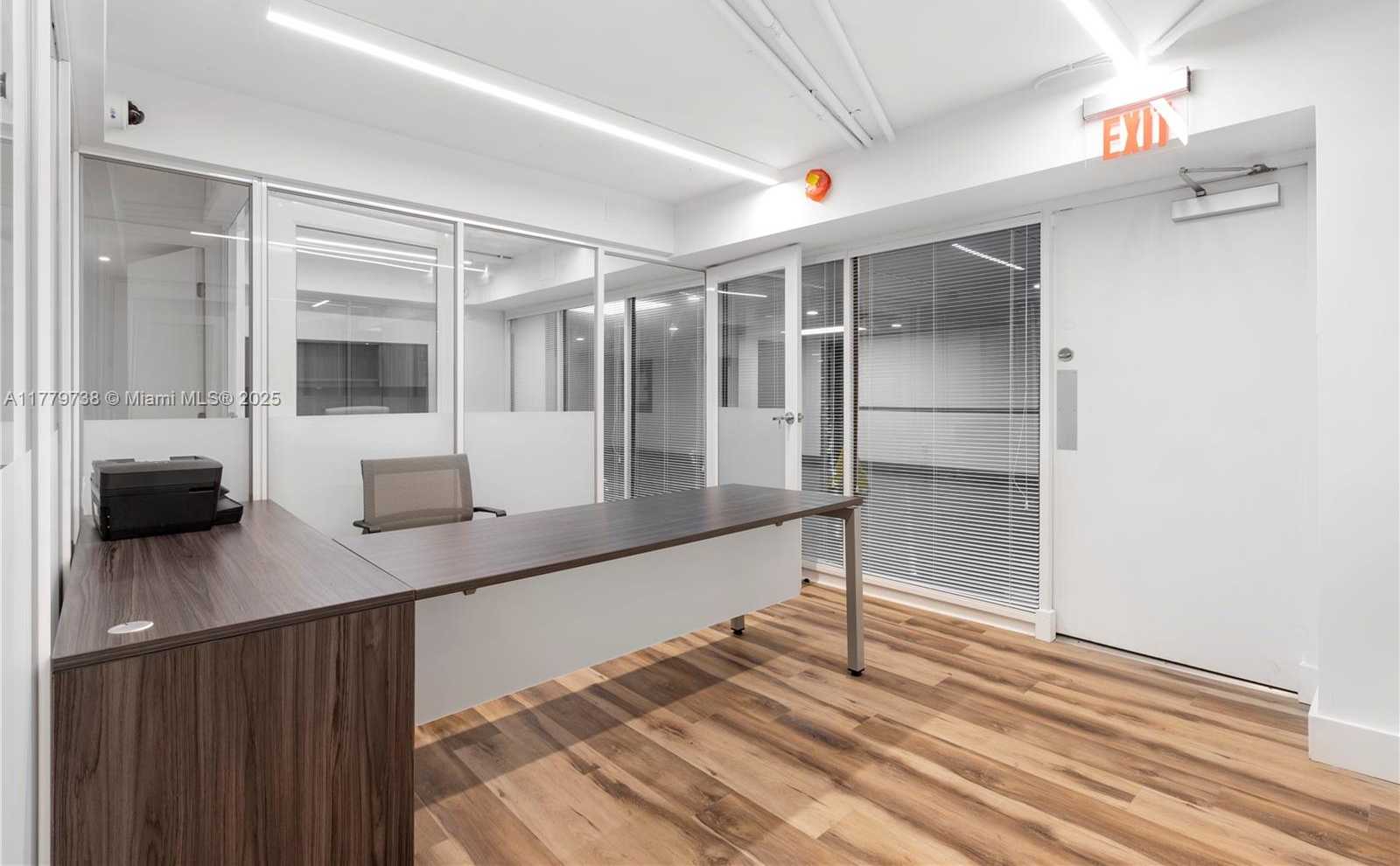 Small Image of 13499 BISCAYNE BLVD #CUM5, North Miami Number 14