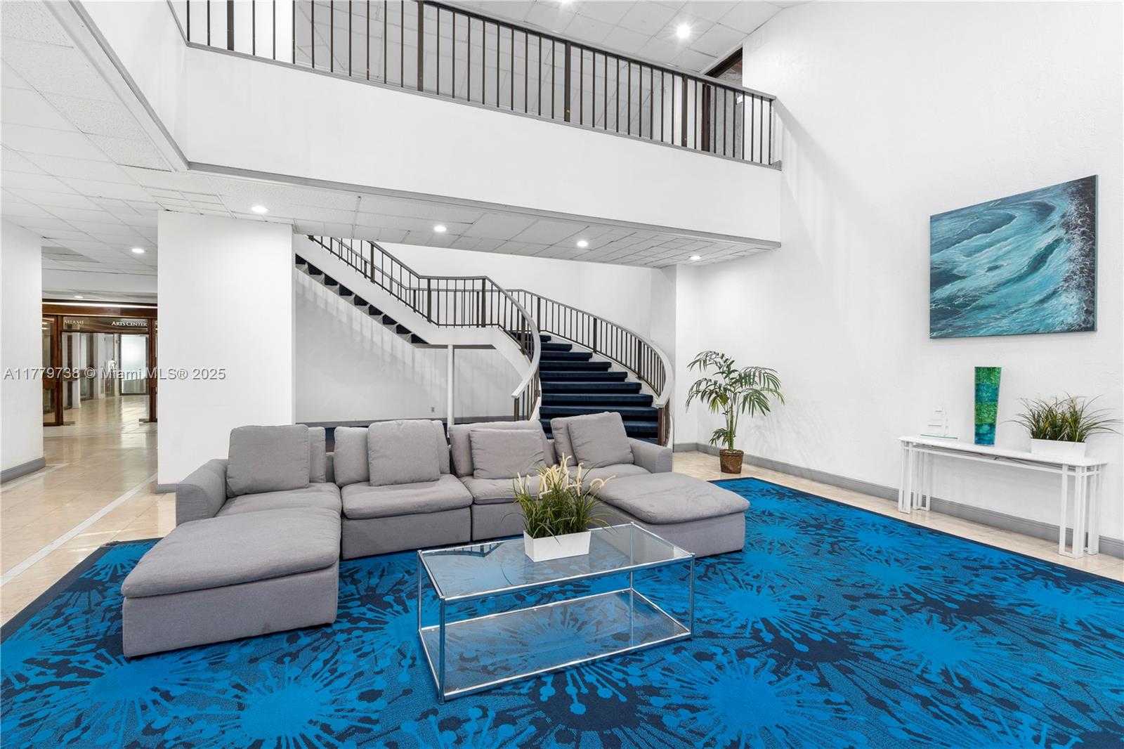 Small Image of 13499 BISCAYNE BLVD #CUM5, North Miami Number 4
