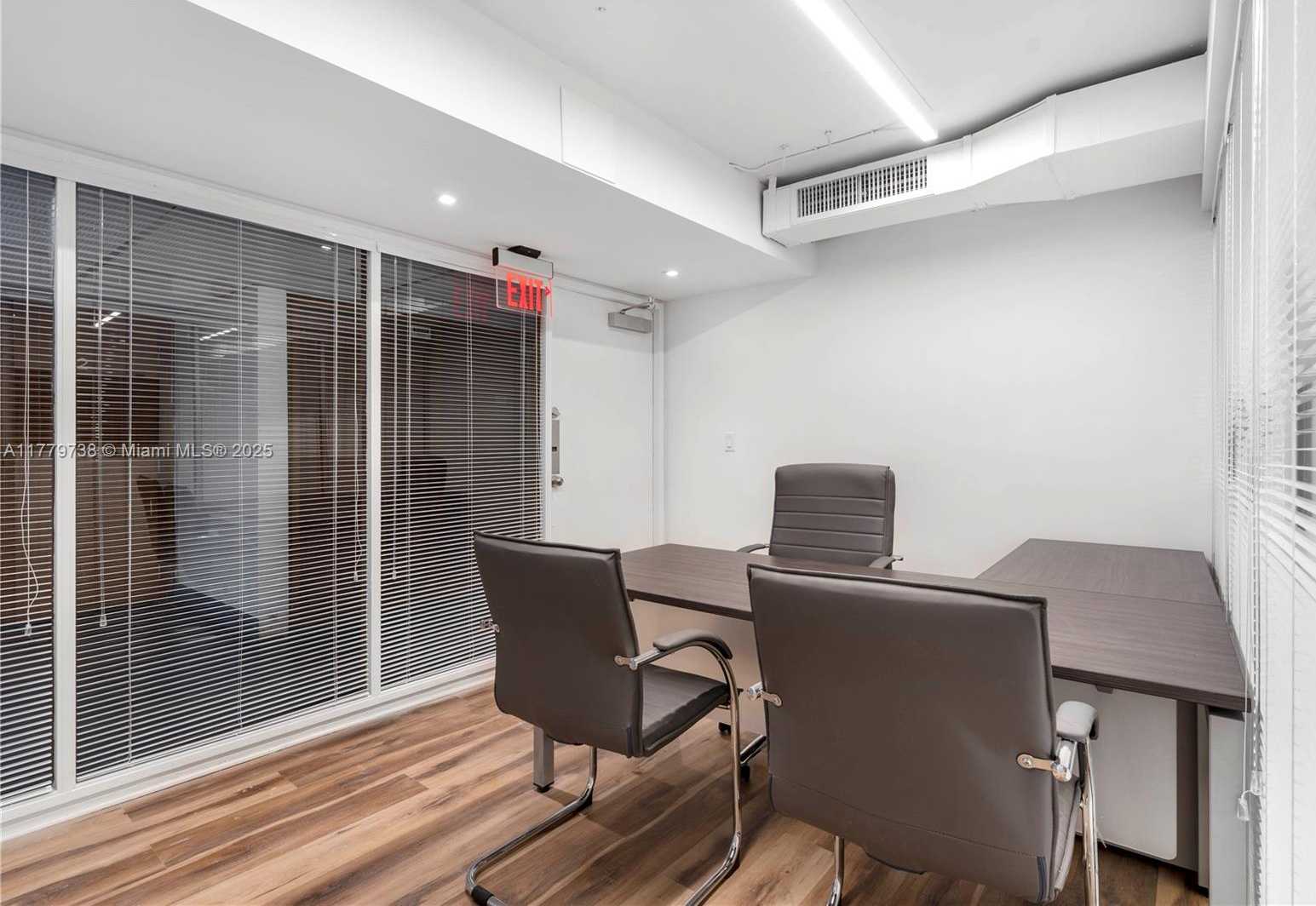 Small Image of 13499 BISCAYNE BLVD #CUM5, North Miami Number 9