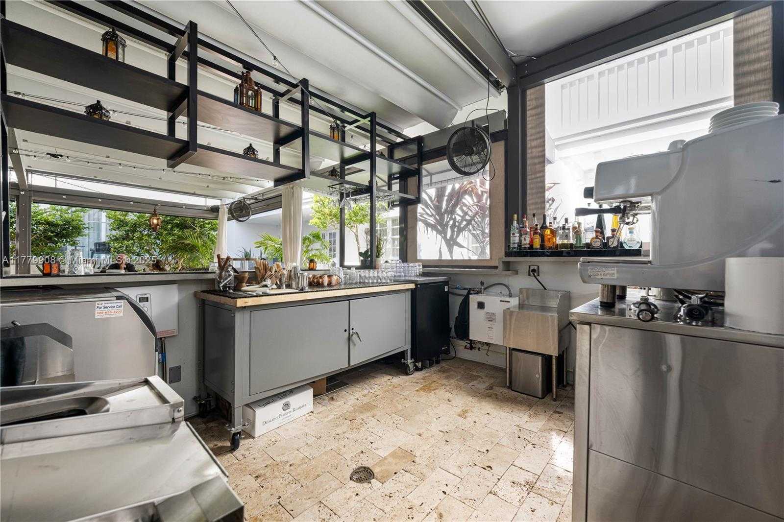 Small Image of 334 20TH ST, Miami Beach Number 10
