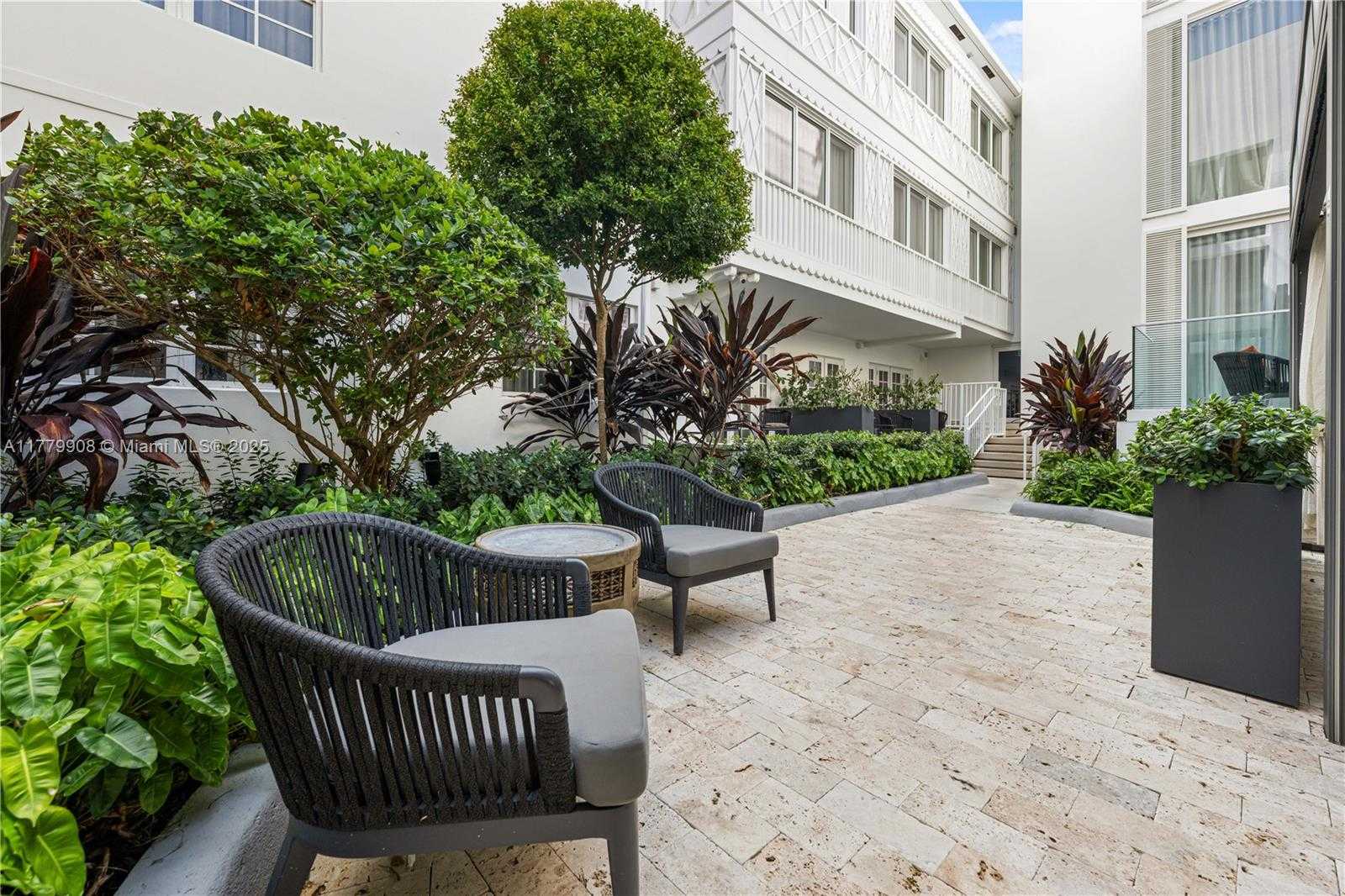 Small Image of 334 20TH ST, Miami Beach Number 19