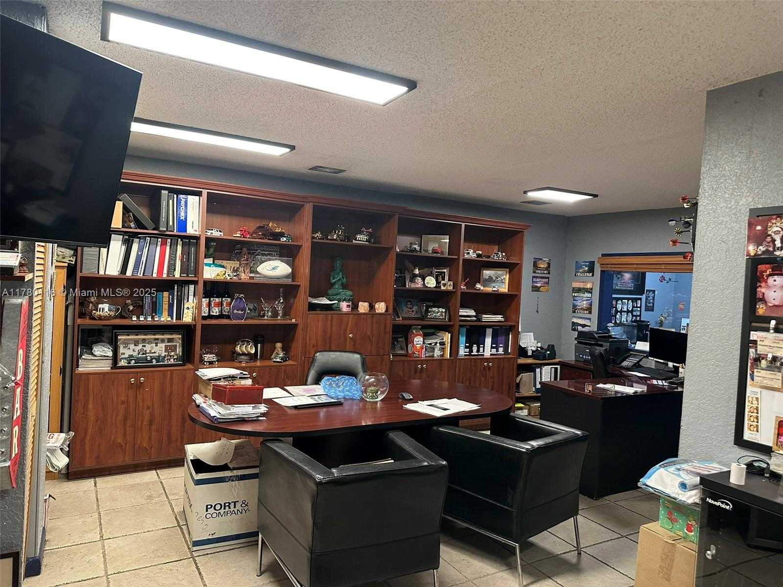 Small Image of 9180 NORTH WEST 119TH ST #10, Hialeah Gardens Number 17