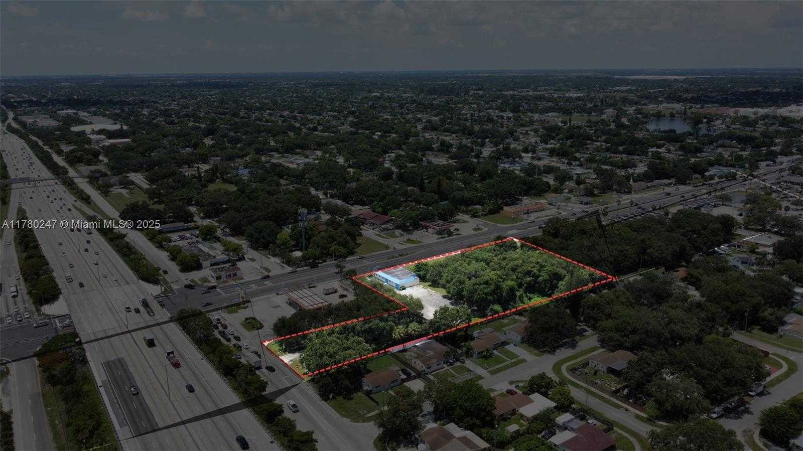 Small Image of 16801 NORTH WEST 27TH AVE, Miami Gardens Number 3