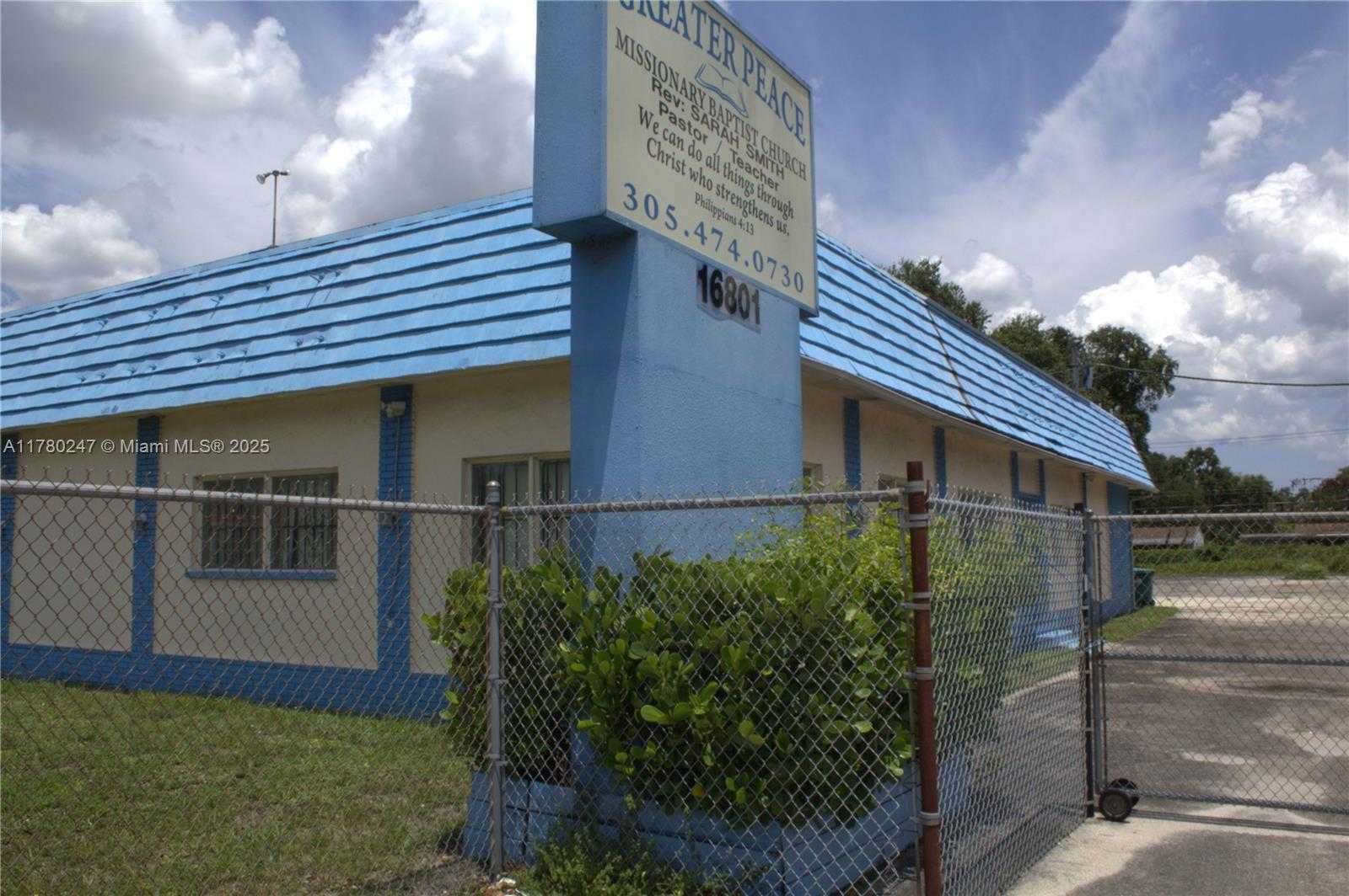 Small Image of 16801 NORTH WEST 27TH AVE, Miami Gardens Number 7