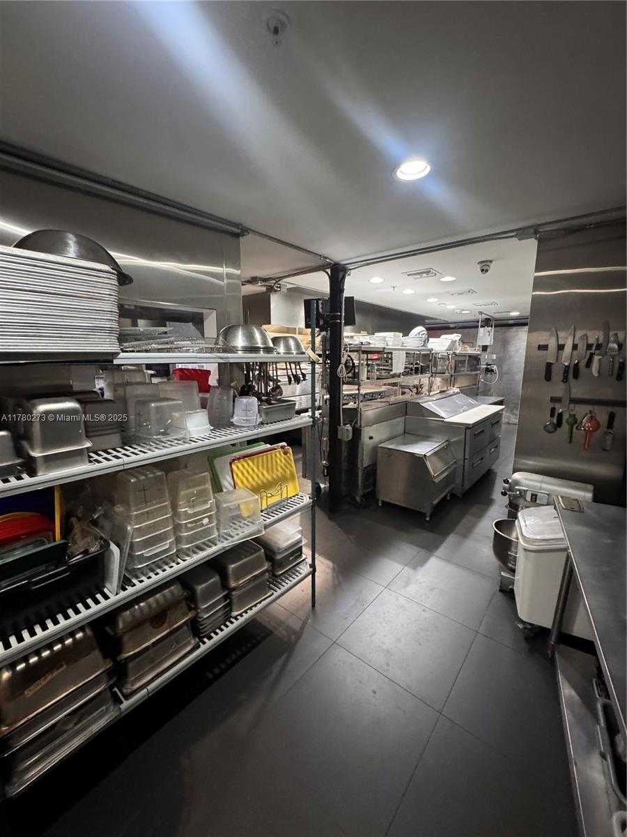 Small Image of 1360 NORTH WEST 88TH AVE, Doral Number 19