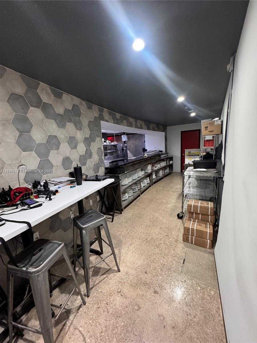 Small Image of 1360 NORTH WEST 88TH AVE, Doral Number 24