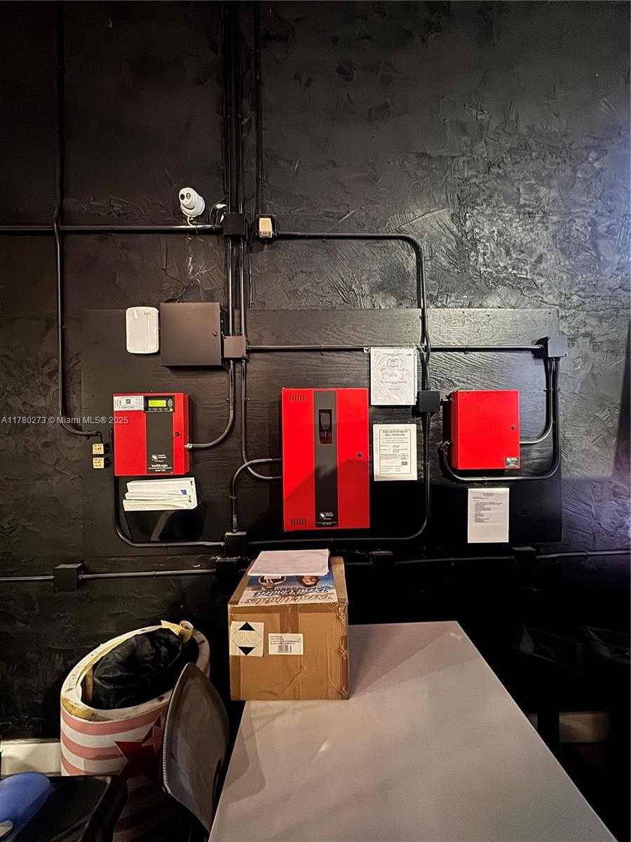 Small Image of 1360 NORTH WEST 88TH AVE, Doral Number 33