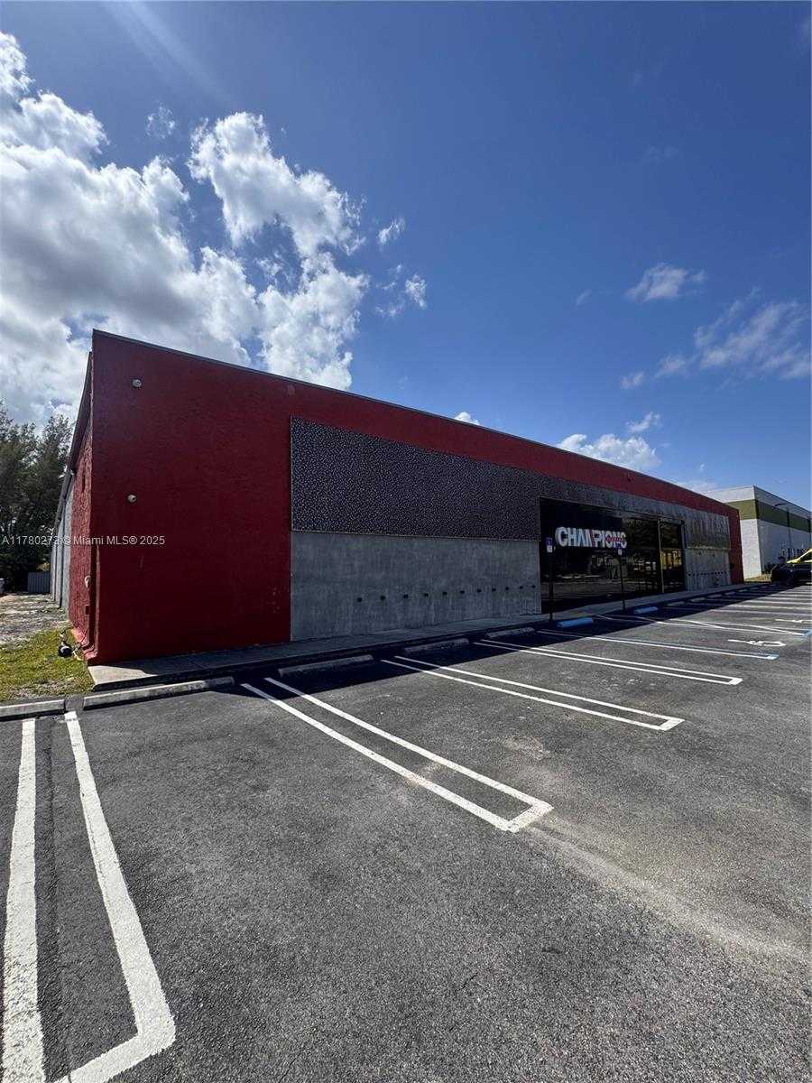 Small Image of 1360 NORTH WEST 88TH AVE, Doral Number 45
