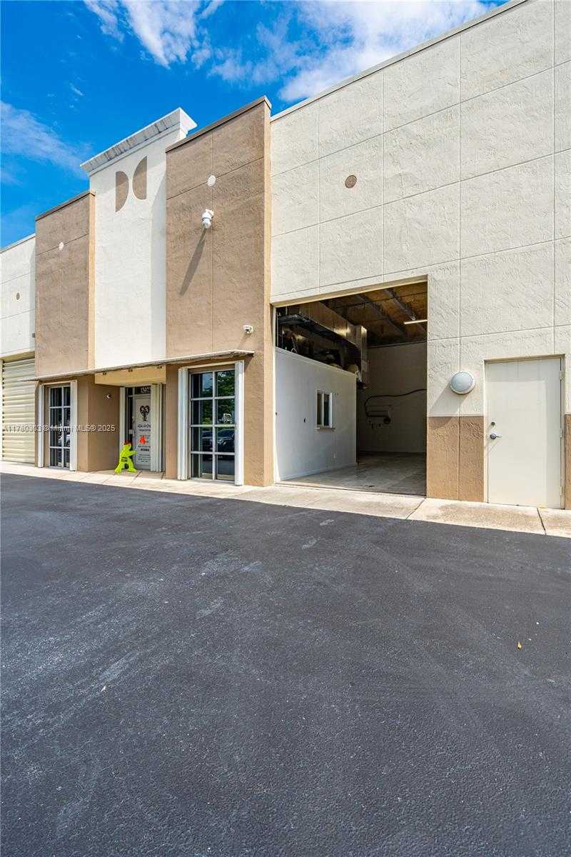 Small Image of 13967 SOUTH WEST 119TH AVE #10, Miami Number 9