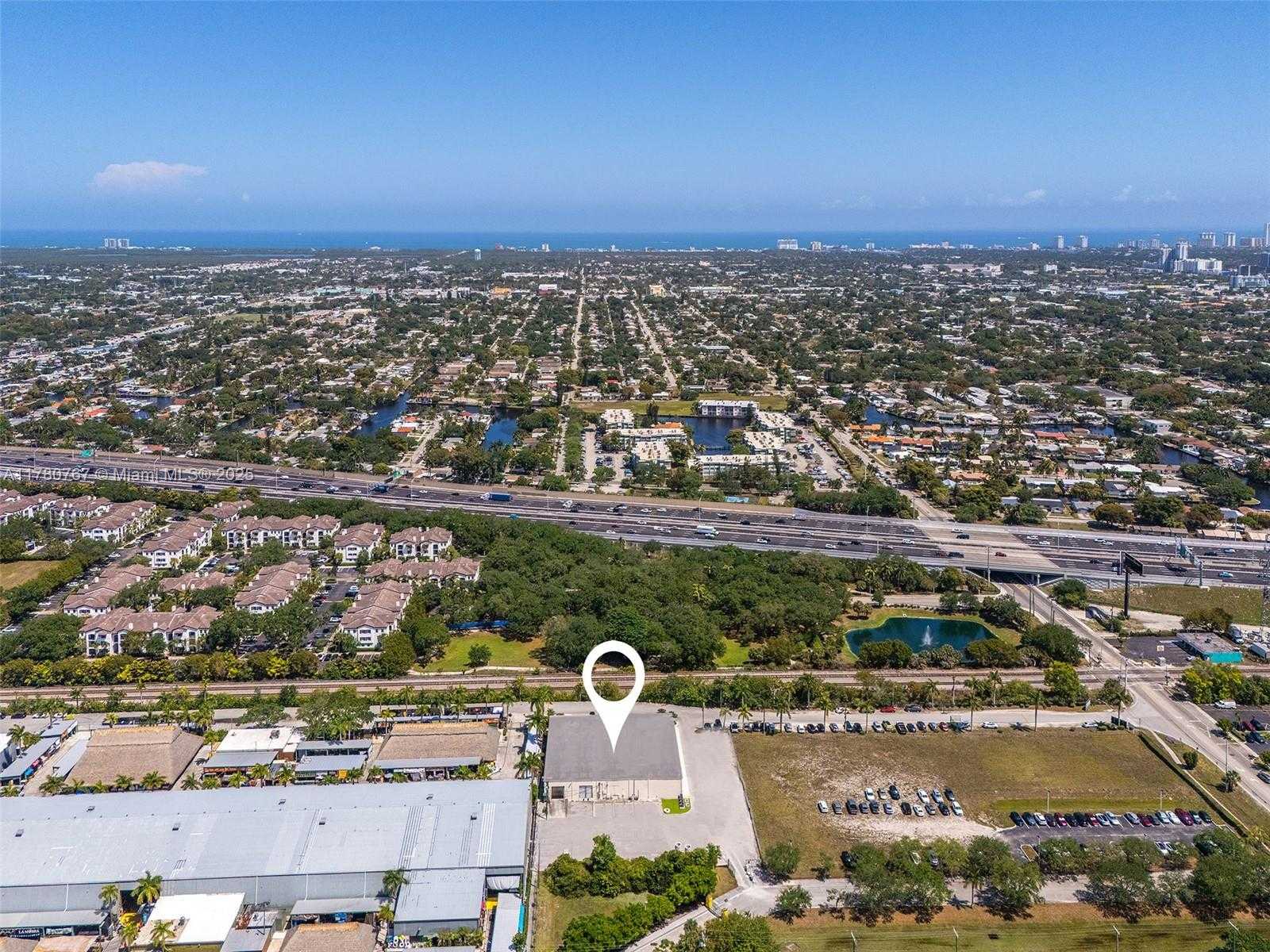Small Image of 1930 NORTH 30TH ROAD, Hollywood Number 2