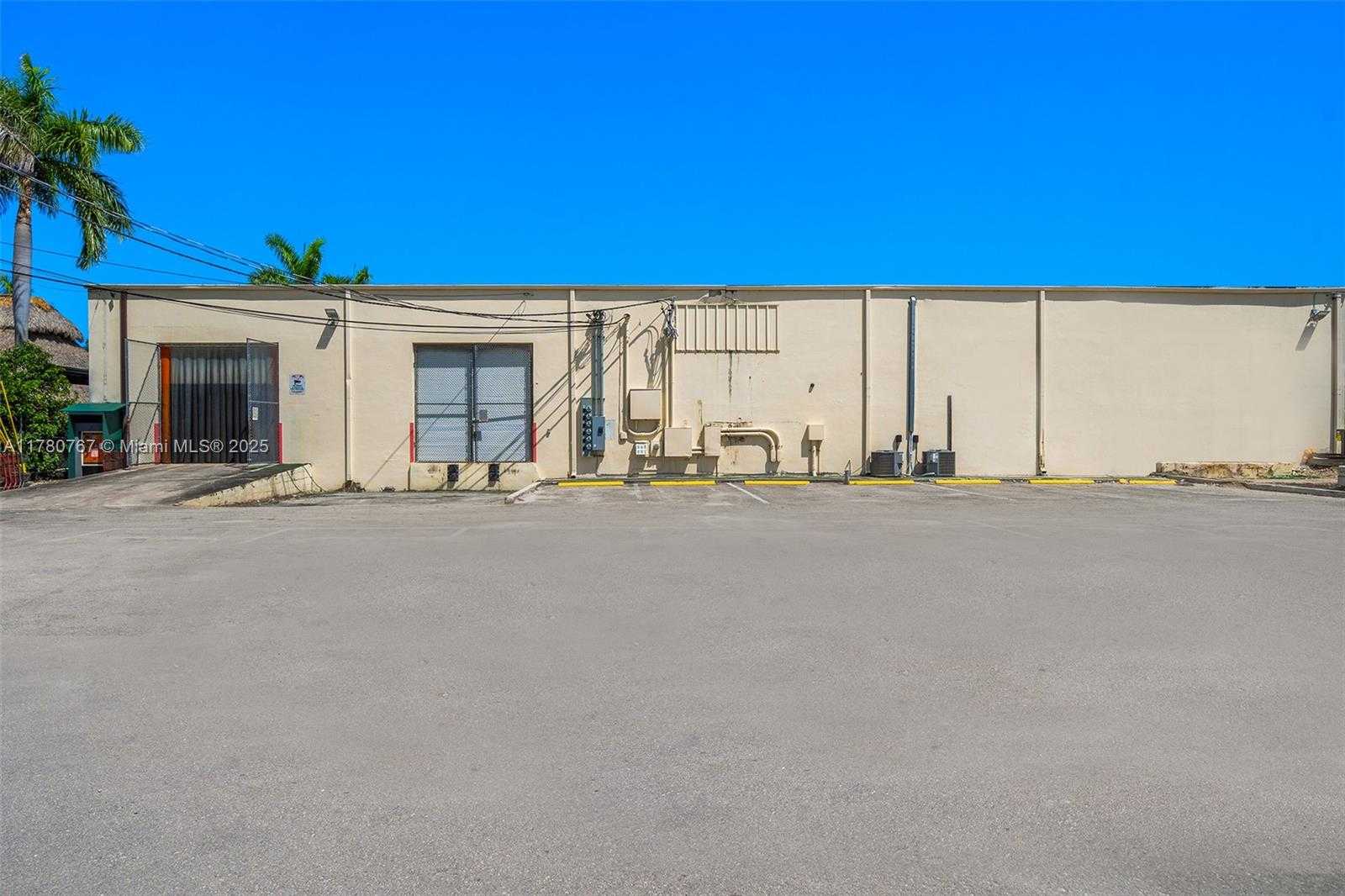 Small Image of 1930 NORTH 30TH ROAD, Hollywood Number 7
