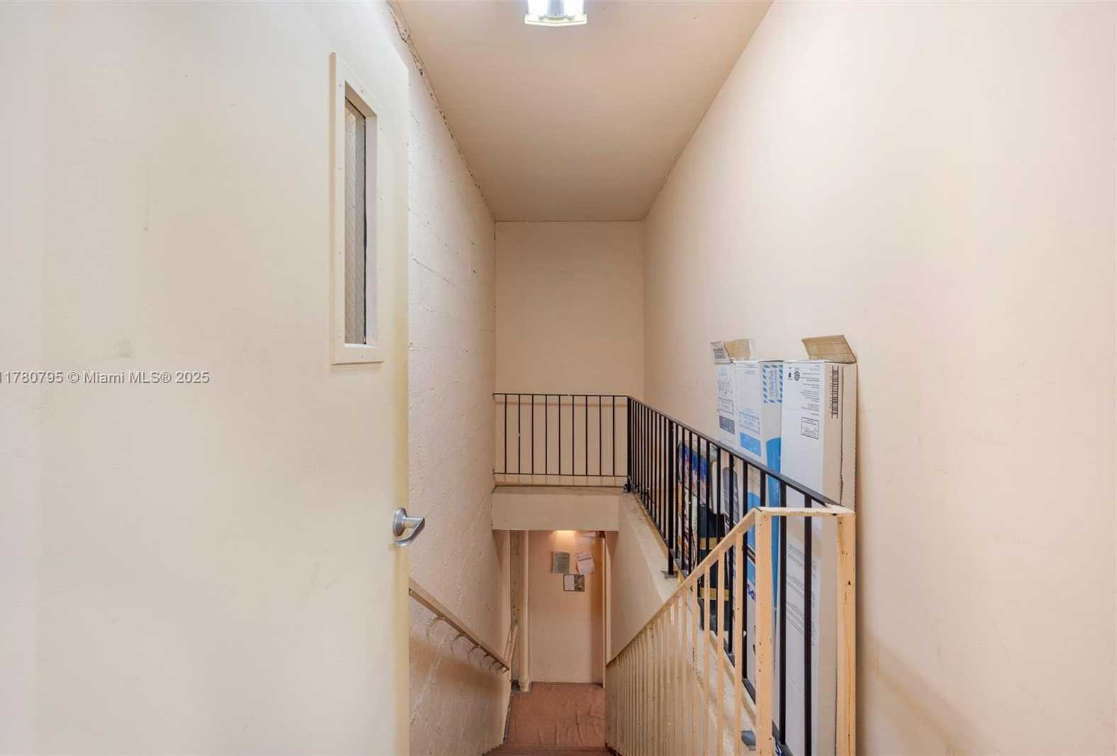 Small Image of 2292 SOUTH WEST 22ND ST, Miami Number 21