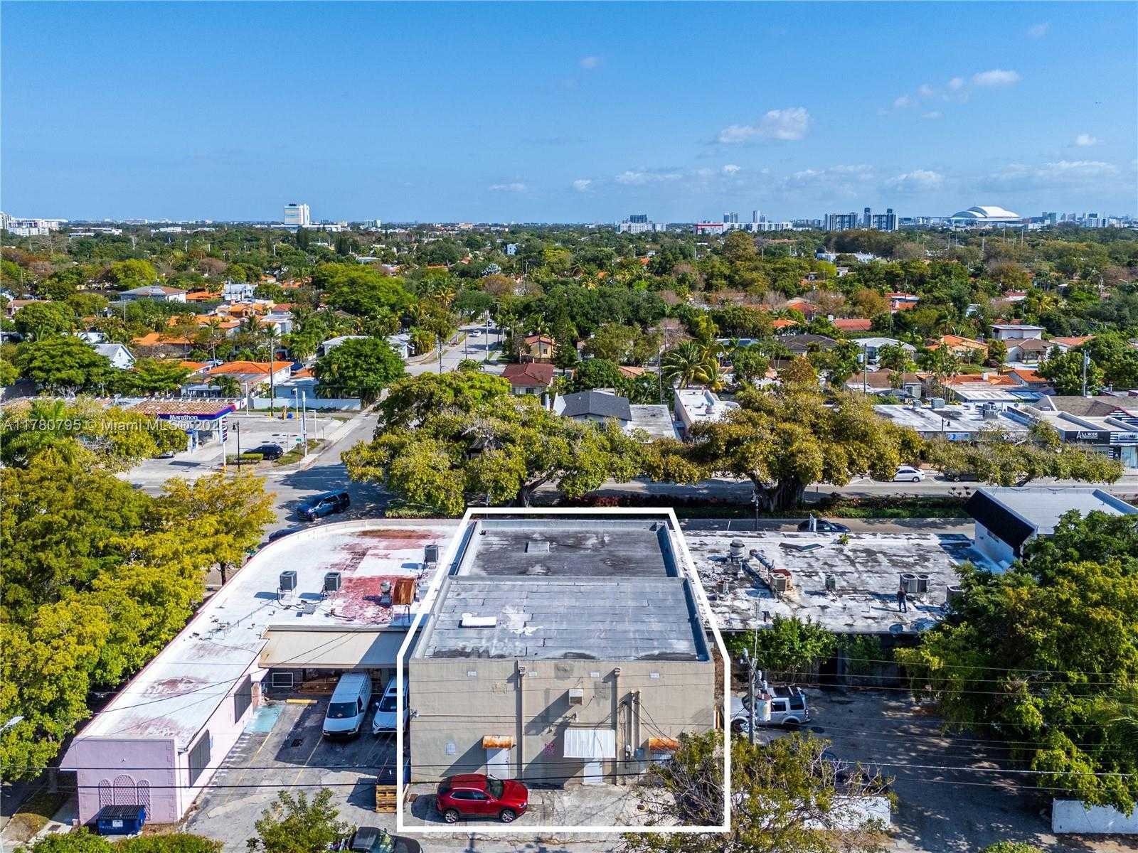 Small Image of 2292 SOUTH WEST 22ND ST, Miami Number 5