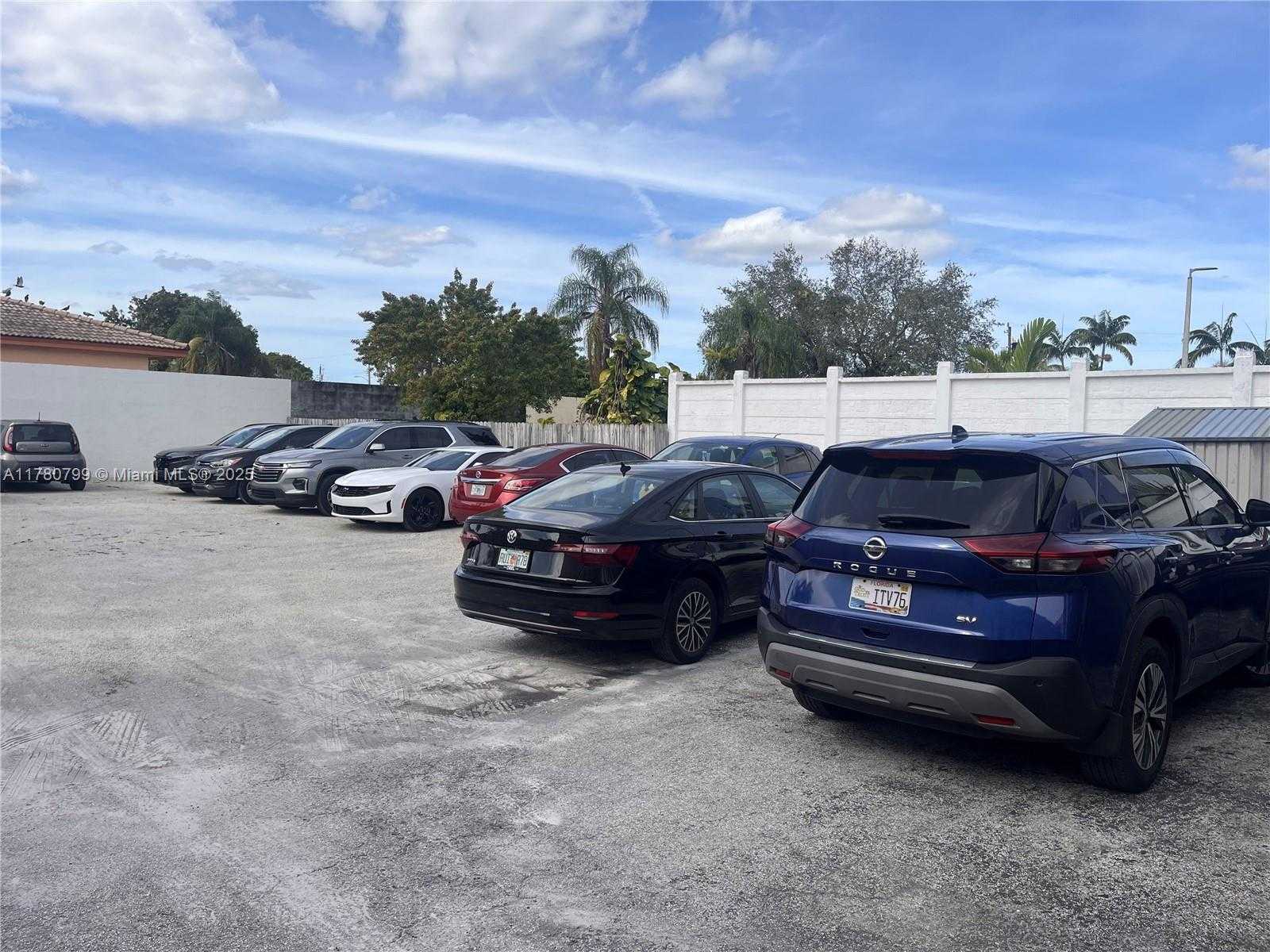 Small Image of 2228 SOUTH WEST 67TH AVE, Miami Number 8
