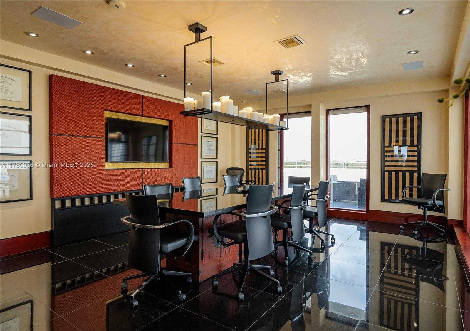 Small Image of 152 NORTH EAST 167TH ST, Miami Number 25