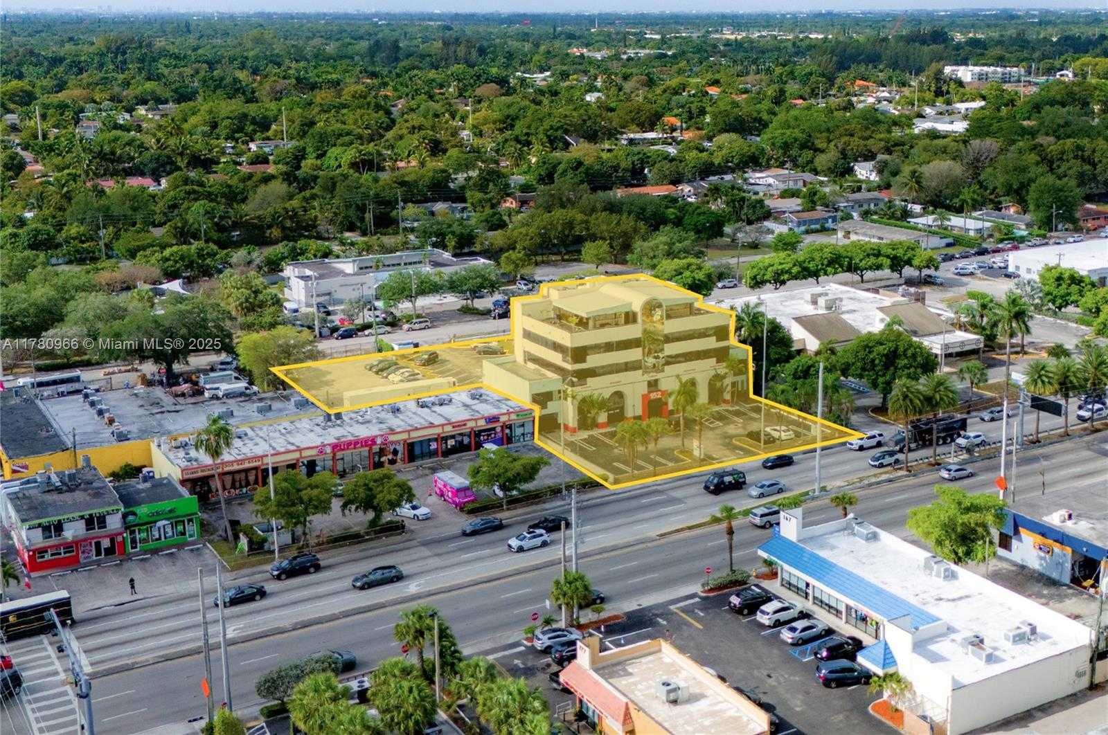 Small Image of 152 NORTH EAST 167TH ST, Miami Number 29