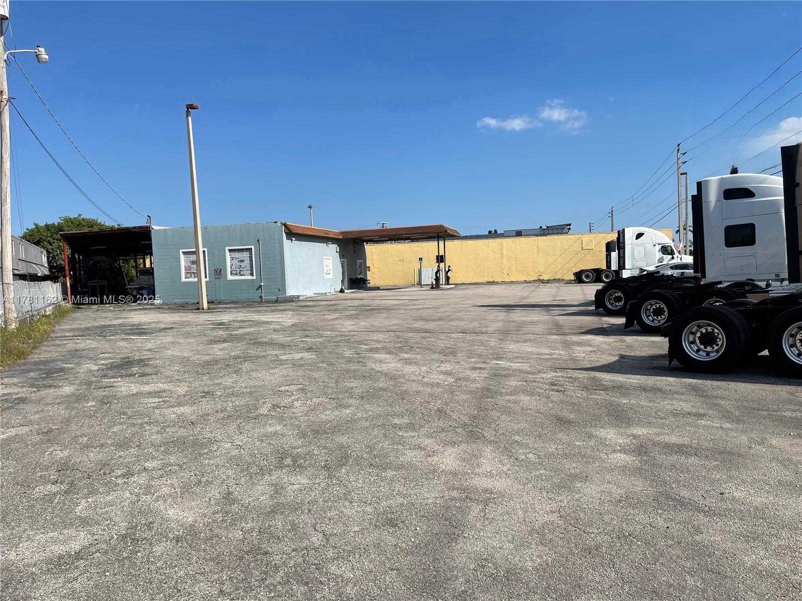 Small Image of Hialeah Number 18