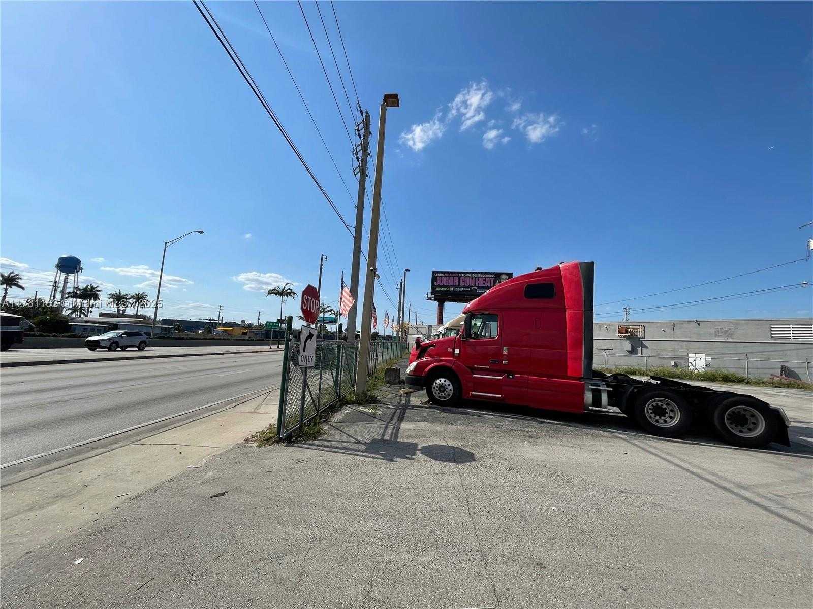 Small Image of Hialeah Number 24