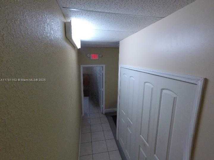 Small Image of Hialeah Number 47