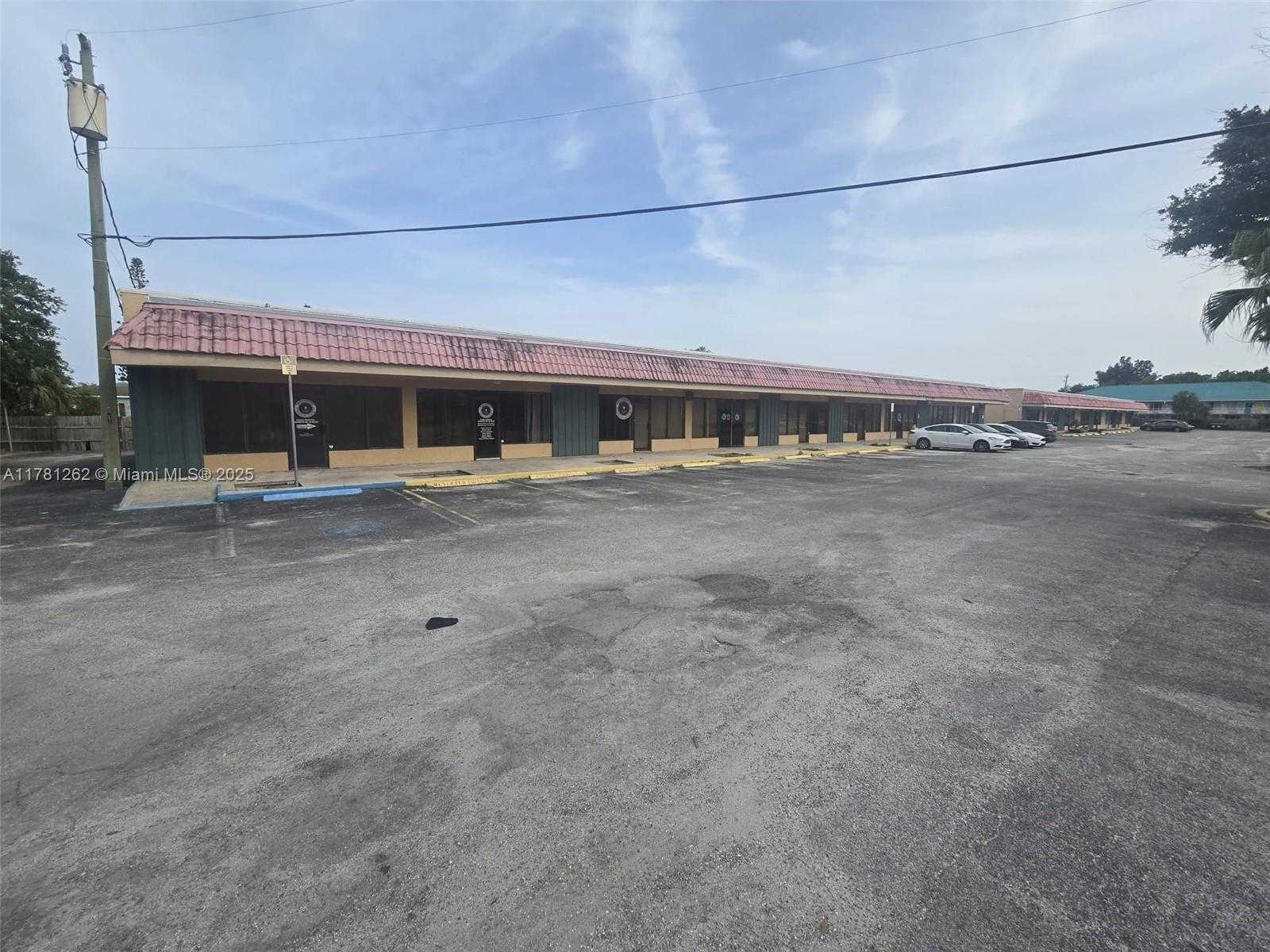 Small Image of 3214 SOUTH US HIGHWAY 1, Fort Pierce Number 10