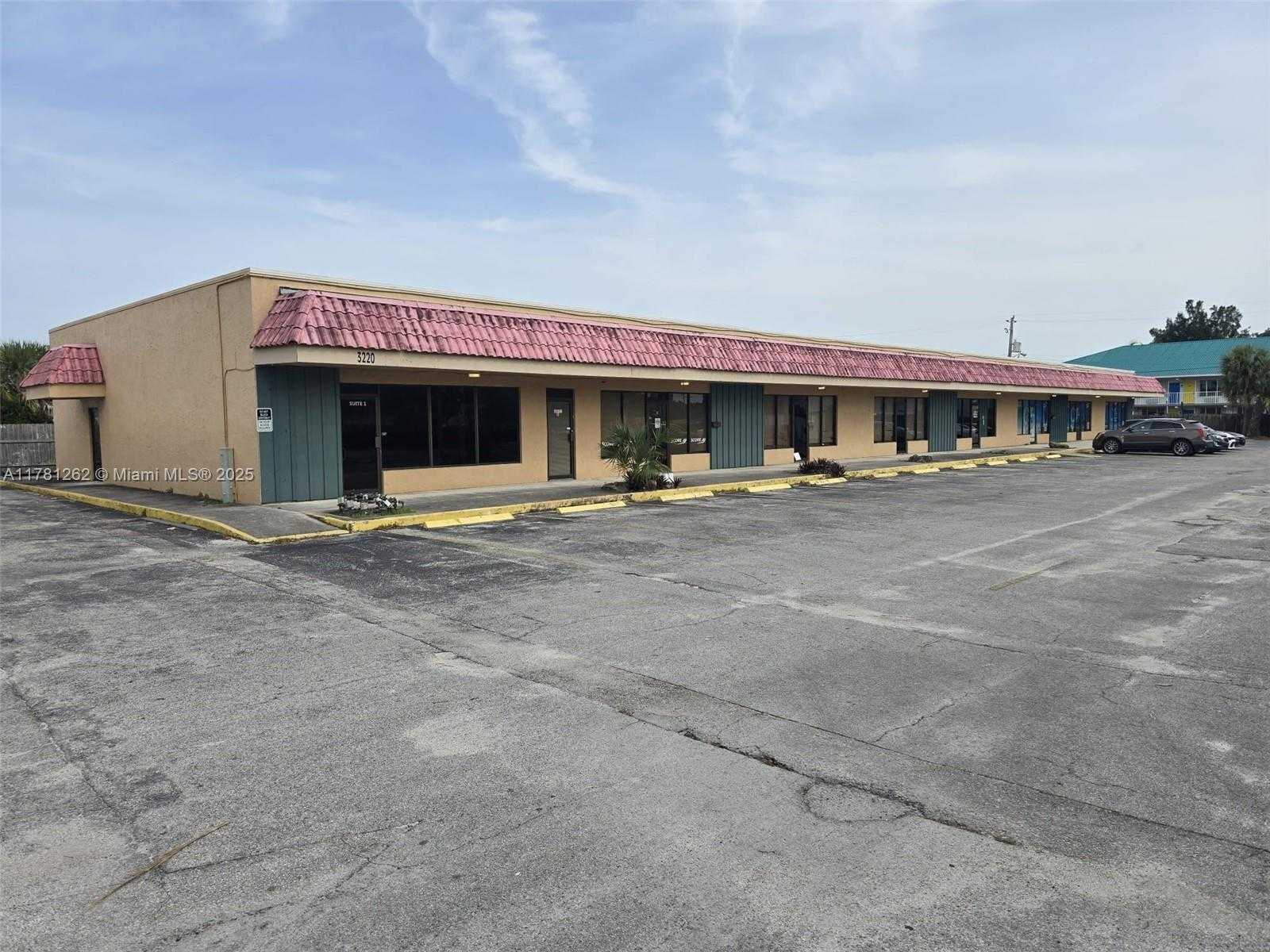 Small Image of 3214 SOUTH US HIGHWAY 1, Fort Pierce Number 4