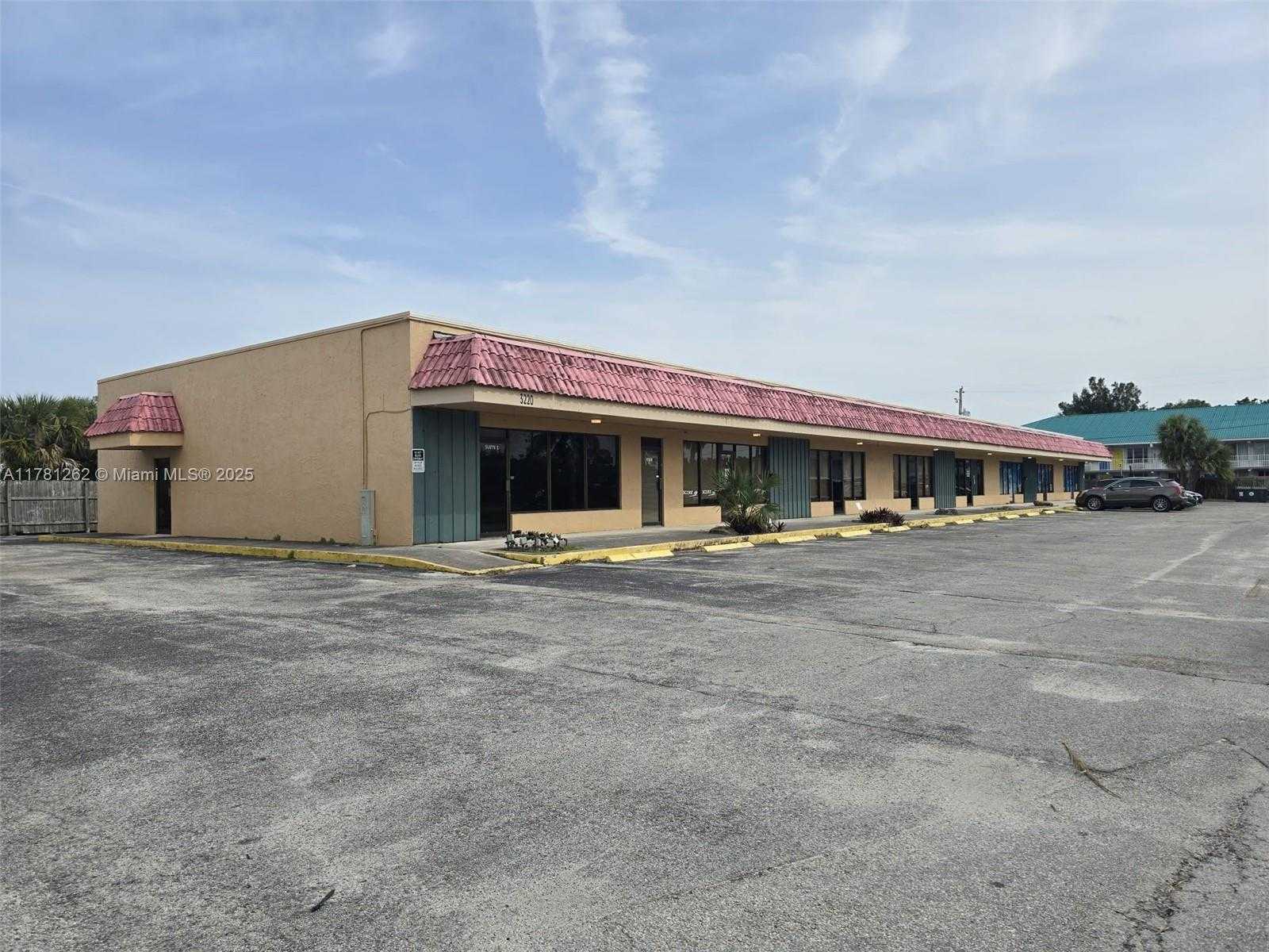 Small Image of 3214 SOUTH US HIGHWAY 1, Fort Pierce Number 5