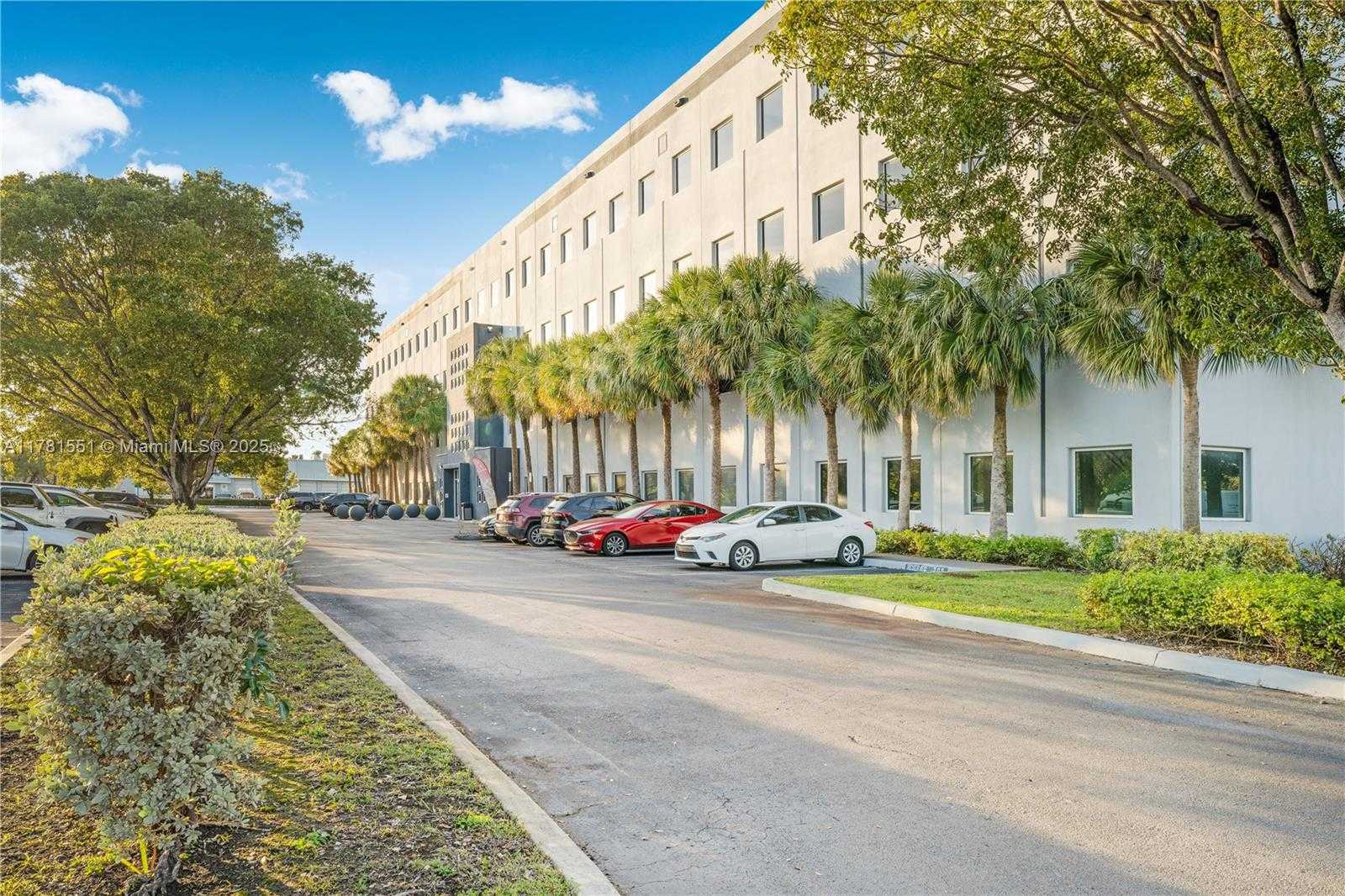 Small Image of 7791 NORTH WEST 46TH ST #101, Doral Number 4