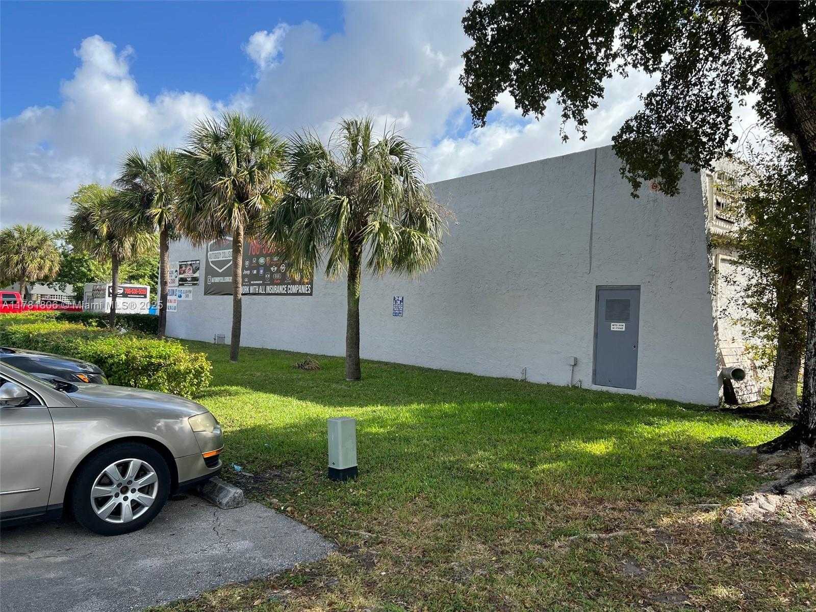 Small Image of 1357 NORTH WEST 88TH AVE, Doral Number 12