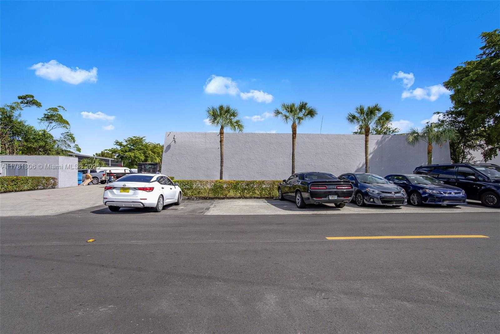 Small Image of 1357 NORTH WEST 88TH AVE, Doral Number 13