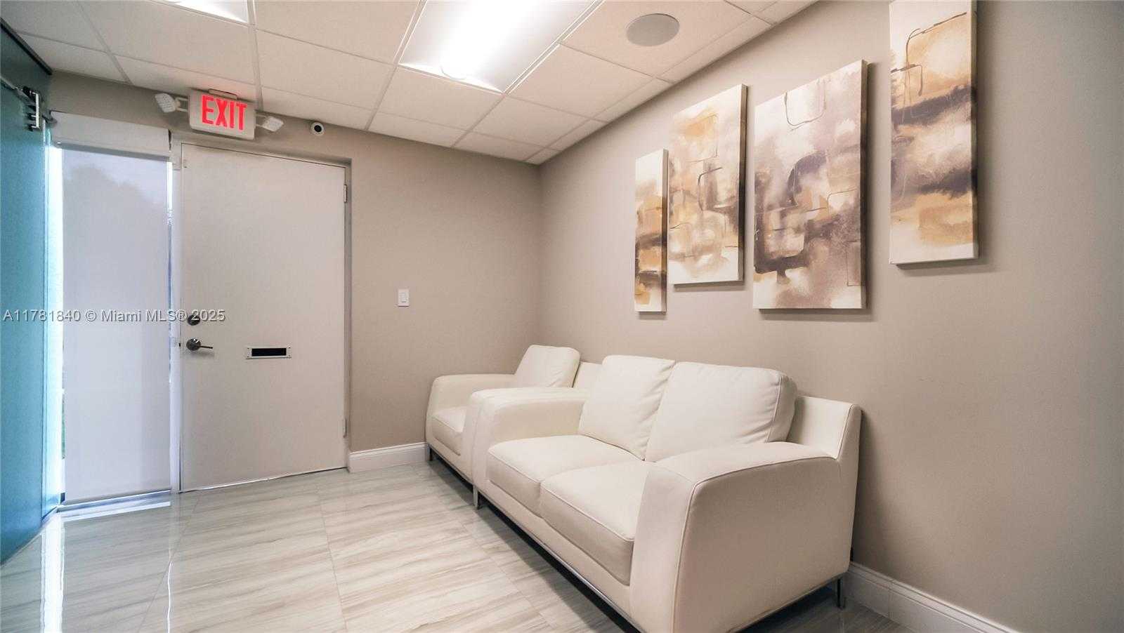 Small Image of 201 NORTH UNIVERSITY DR #13 & 14, Plantation Number 20