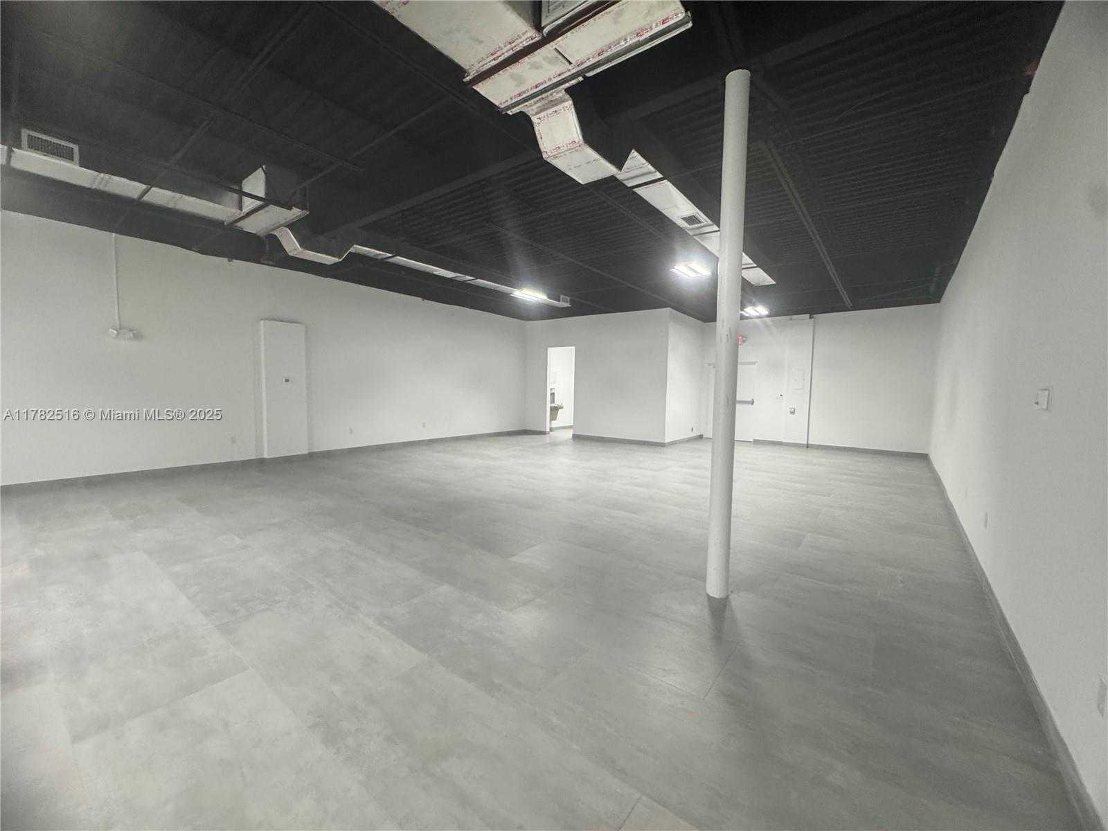 Small Image of 5325 WEST 20TH AVE, Hialeah Number 2
