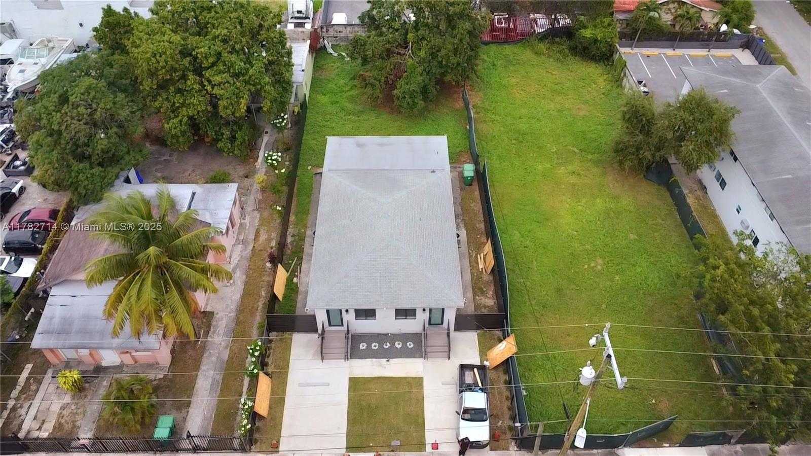 Small Image of 683 NORTH WEST 30TH ST, Miami Number 2