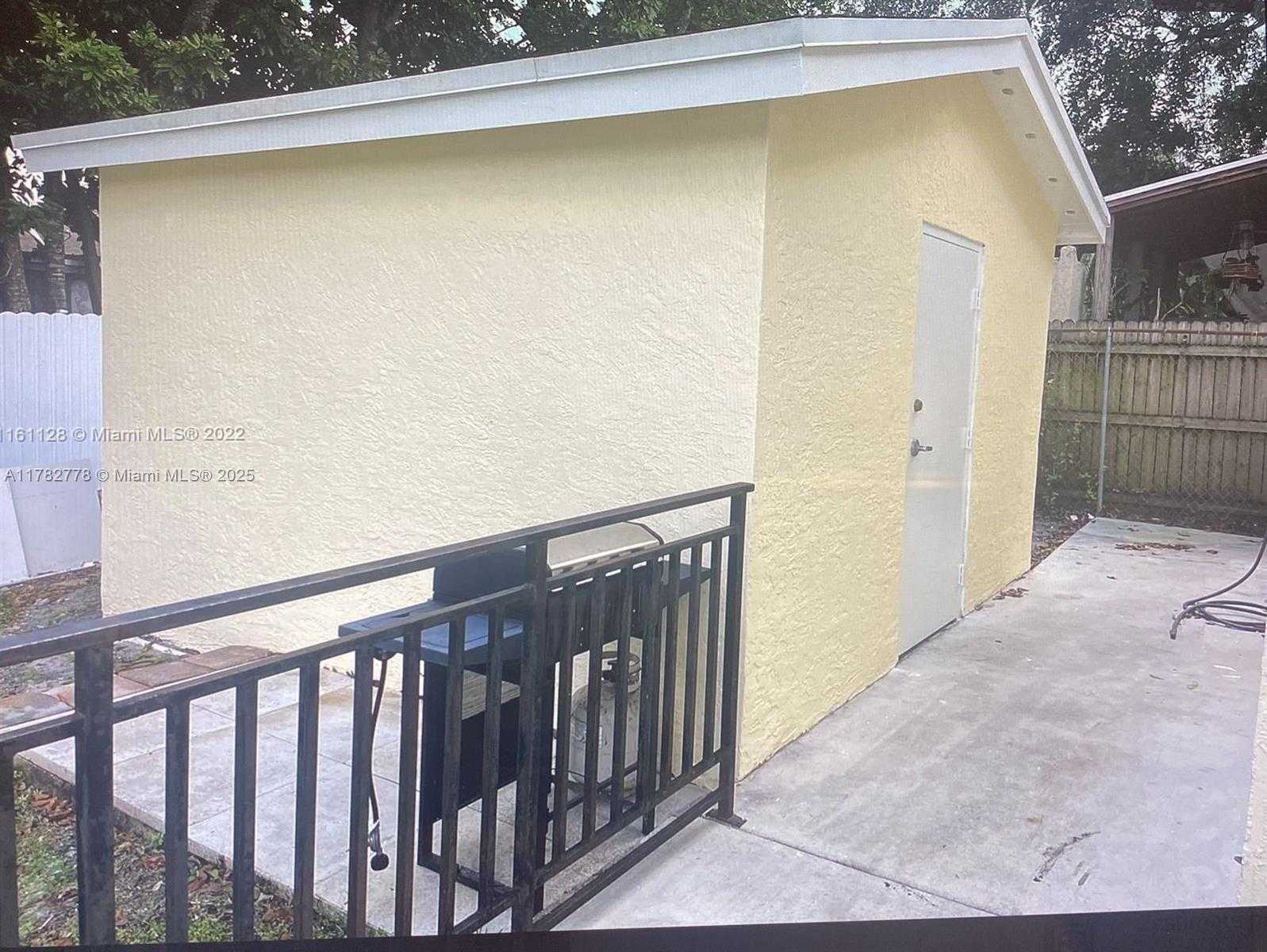 Small Image of 7637 NORTH WEST 3RD AVE, Miami Number 21
