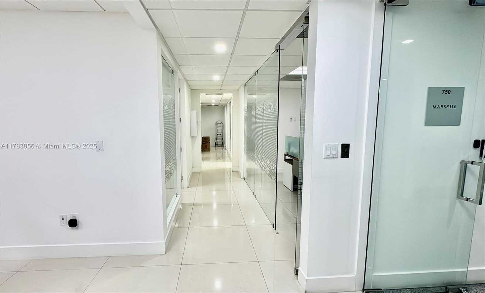 Small Image of 2100 PONCE DE LEON BLVD #750, Coral Gables Number 5