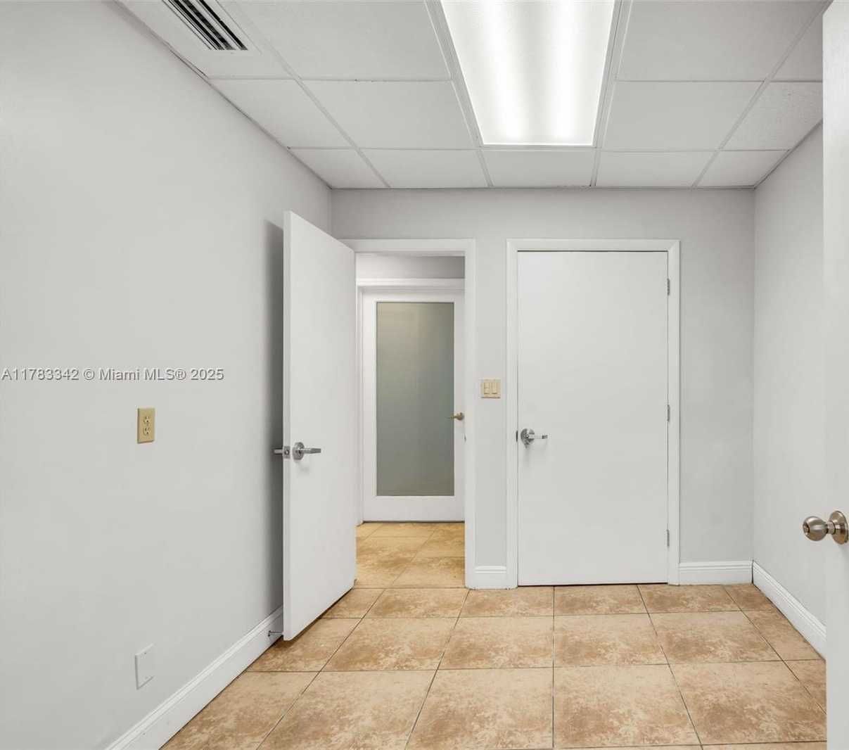 Small Image of 3816 HOLLYWOOD BLVD #2, Hollywood Number 2