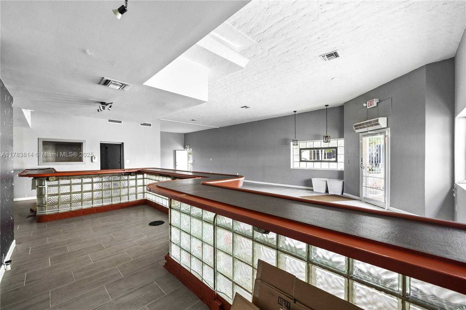 Small Image of 201 NORTH 21ST AVE, Hollywood Number 12