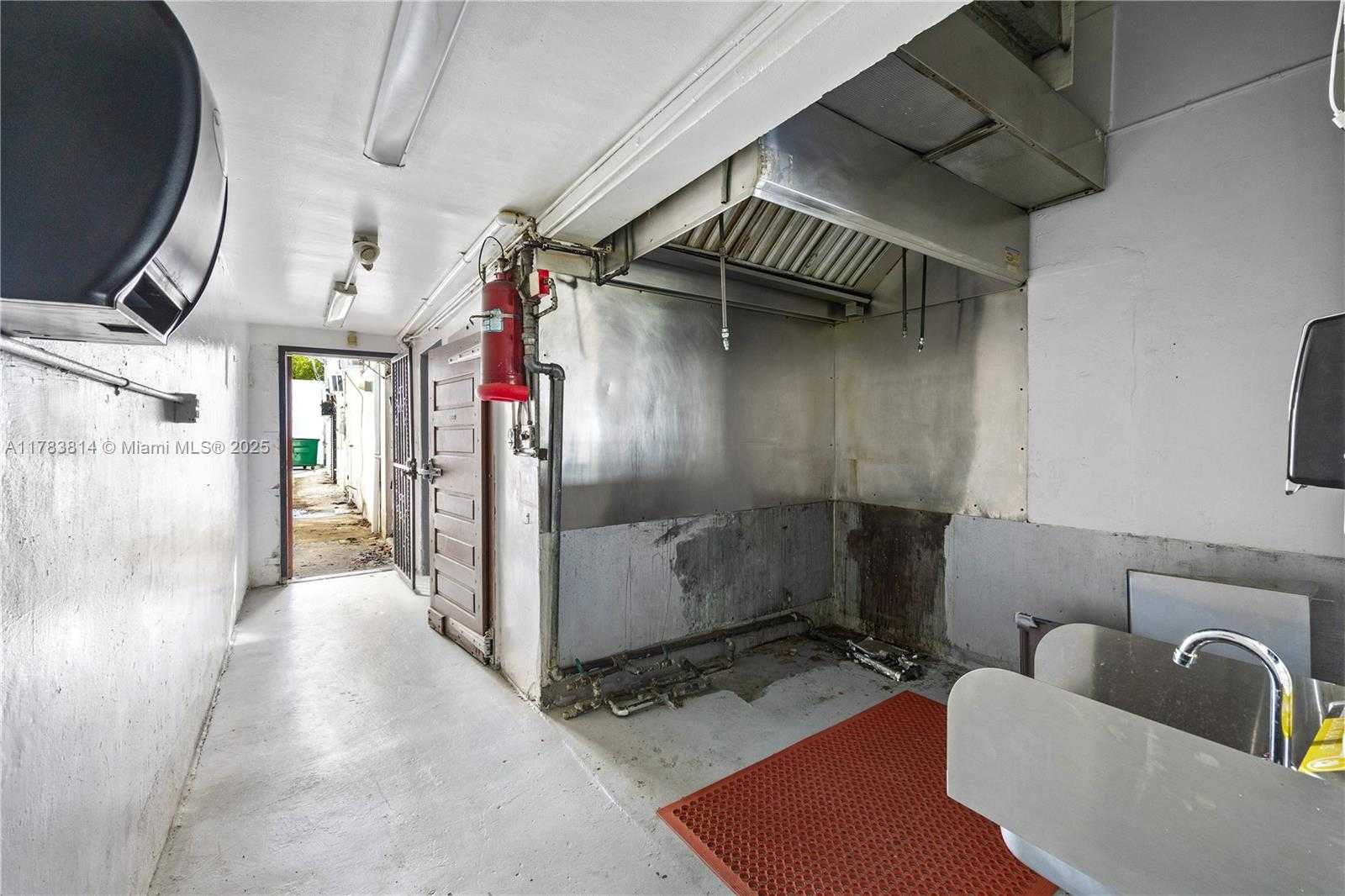 Small Image of 201 NORTH 21ST AVE, Hollywood Number 13