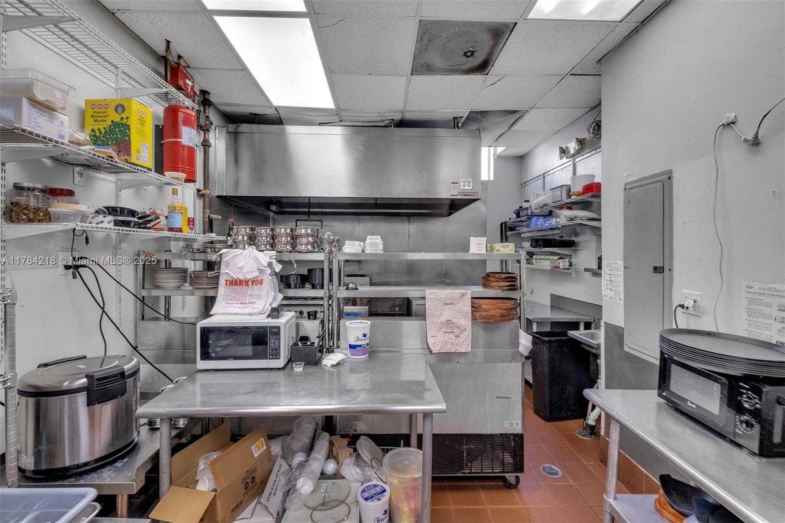 Small Image of 646 NORTH EAST 79TH ST, Miami Number 18