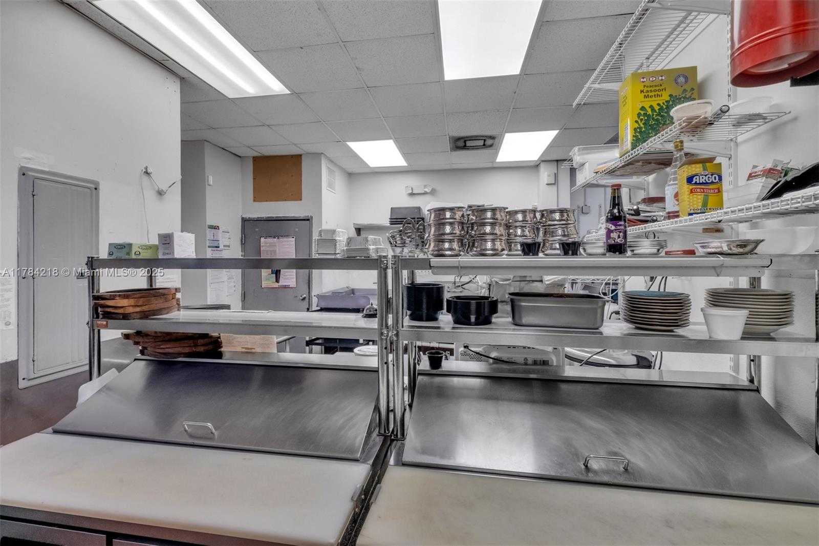 Small Image of 646 NORTH EAST 79TH ST, Miami Number 22