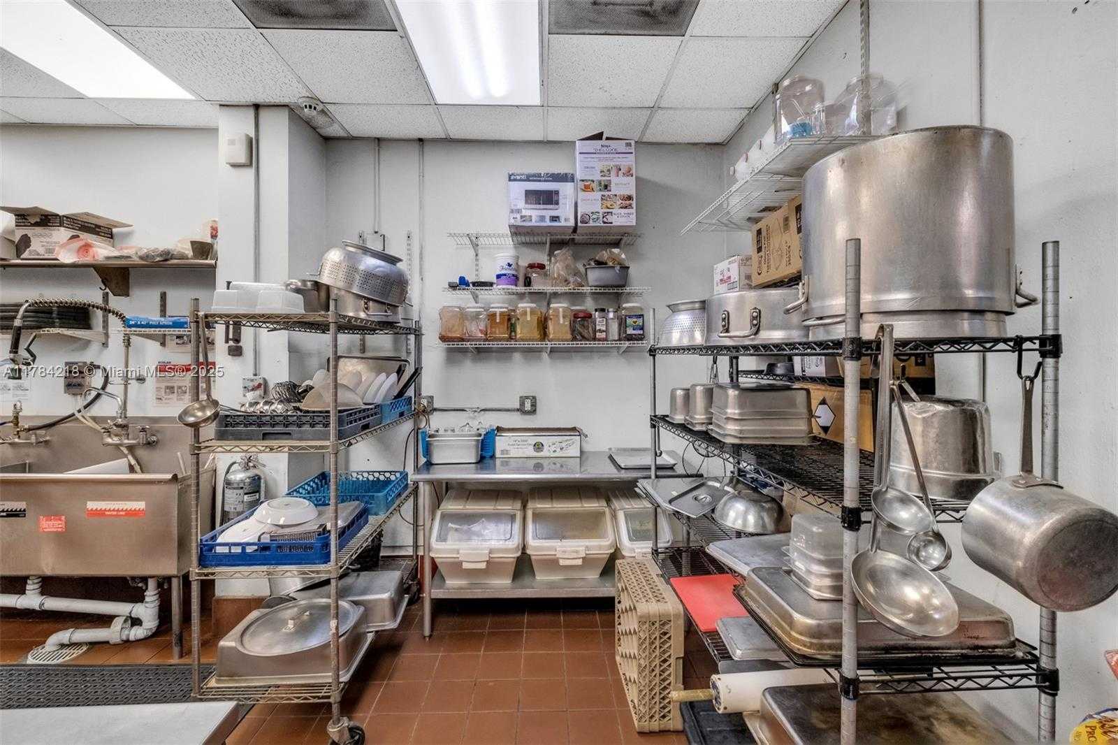 Small Image of 646 NORTH EAST 79TH ST, Miami Number 23