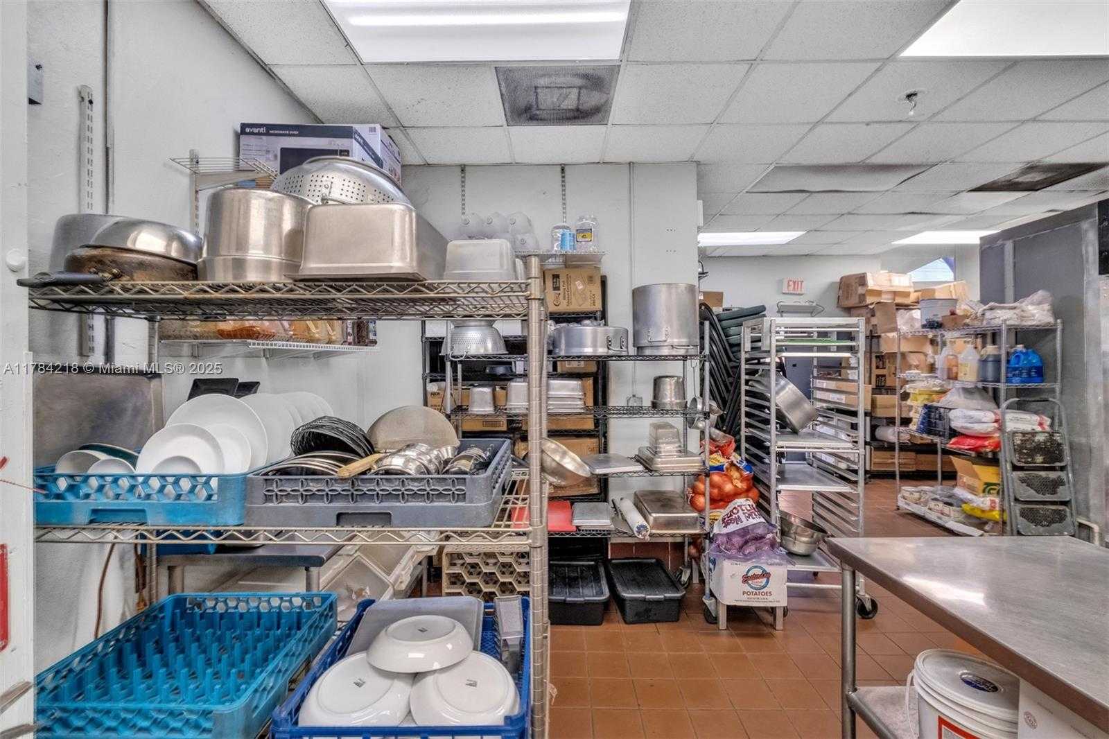Small Image of 646 NORTH EAST 79TH ST, Miami Number 27