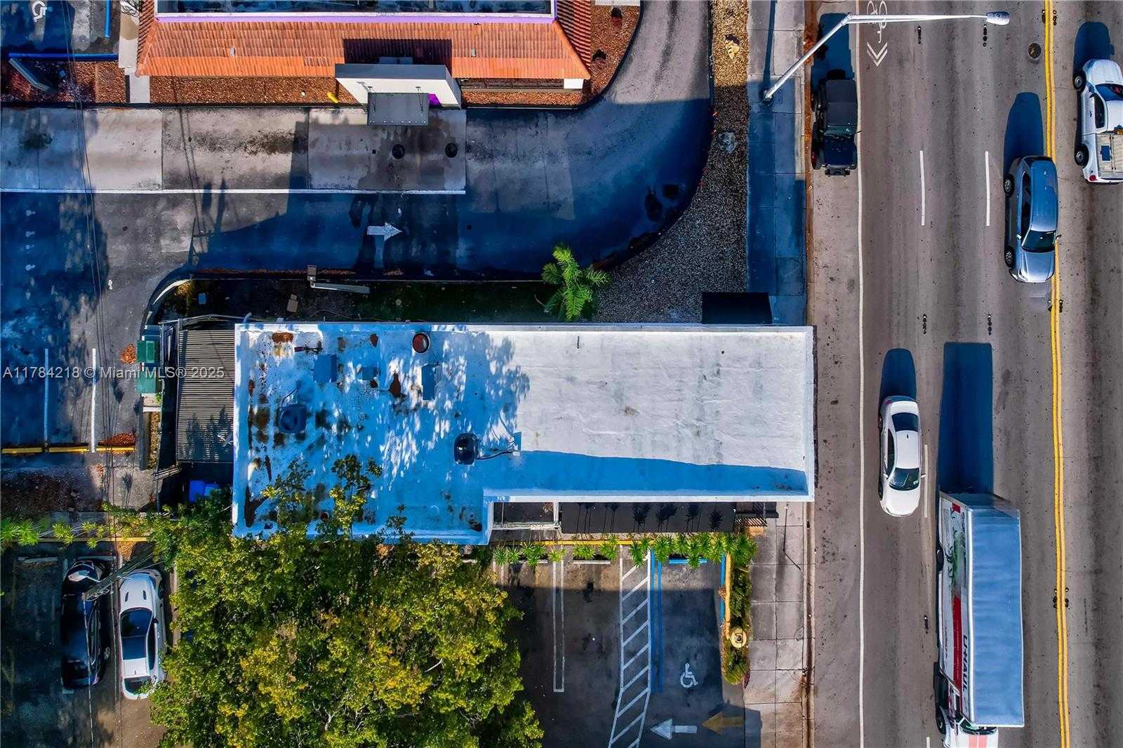 Small Image of 646 NORTH EAST 79TH ST, Miami Number 5
