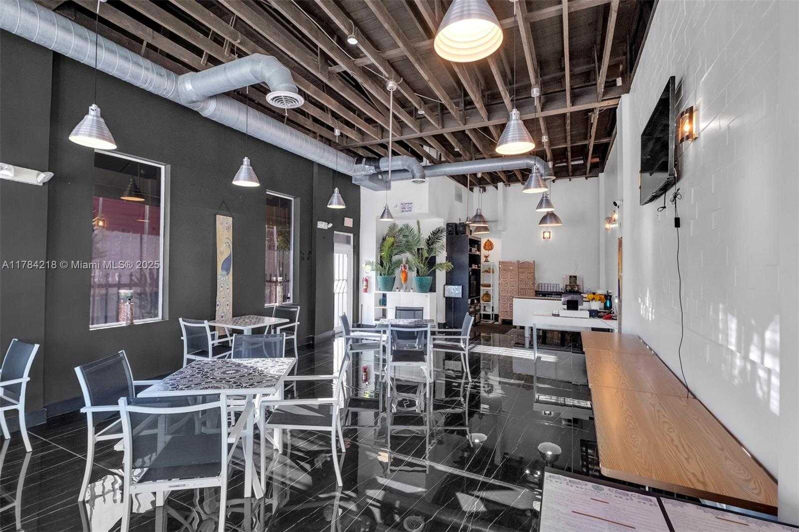 Small Image of 646 NORTH EAST 79TH ST, Miami Number 6