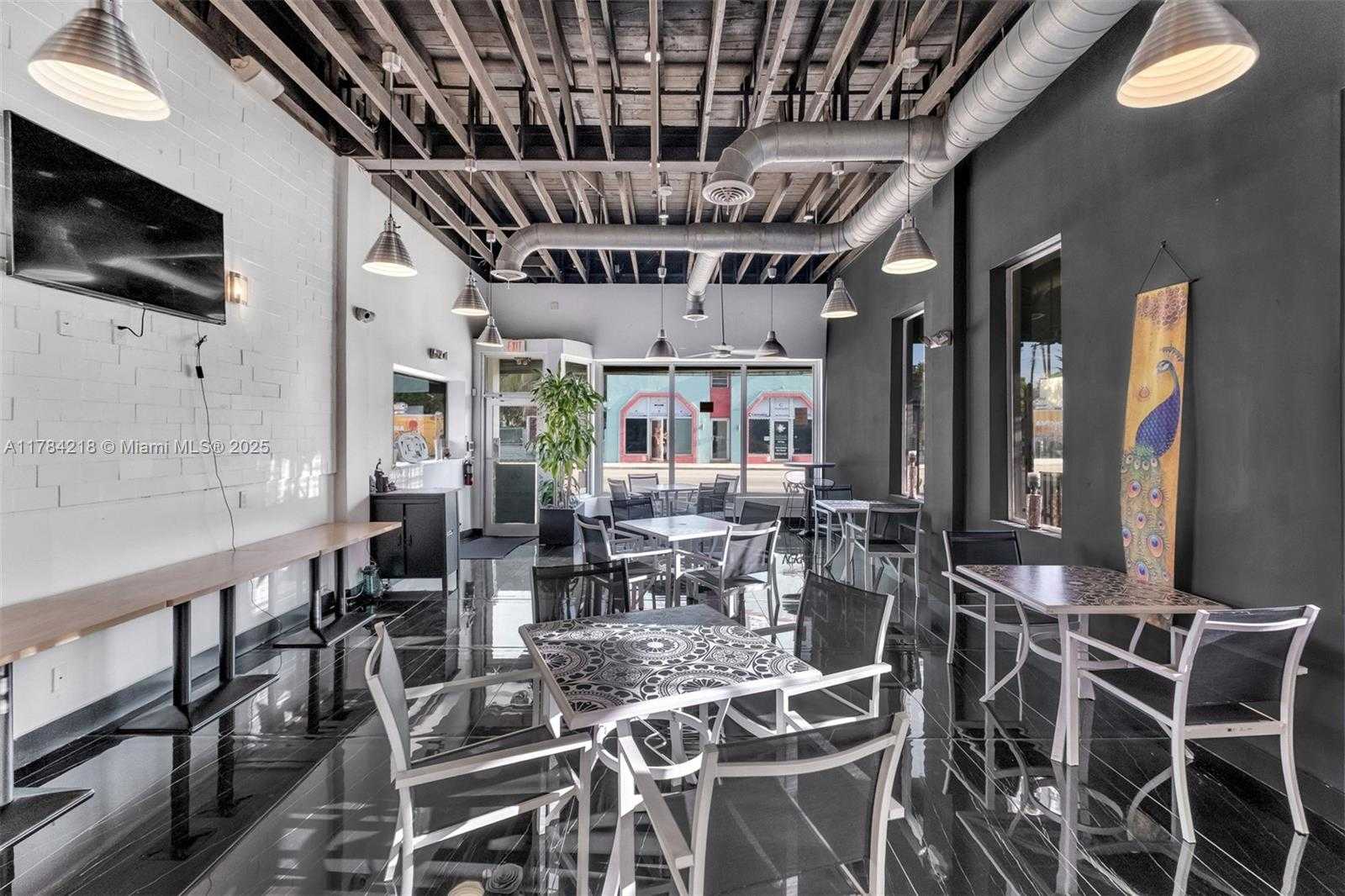 Small Image of 646 NORTH EAST 79TH ST, Miami Number 9
