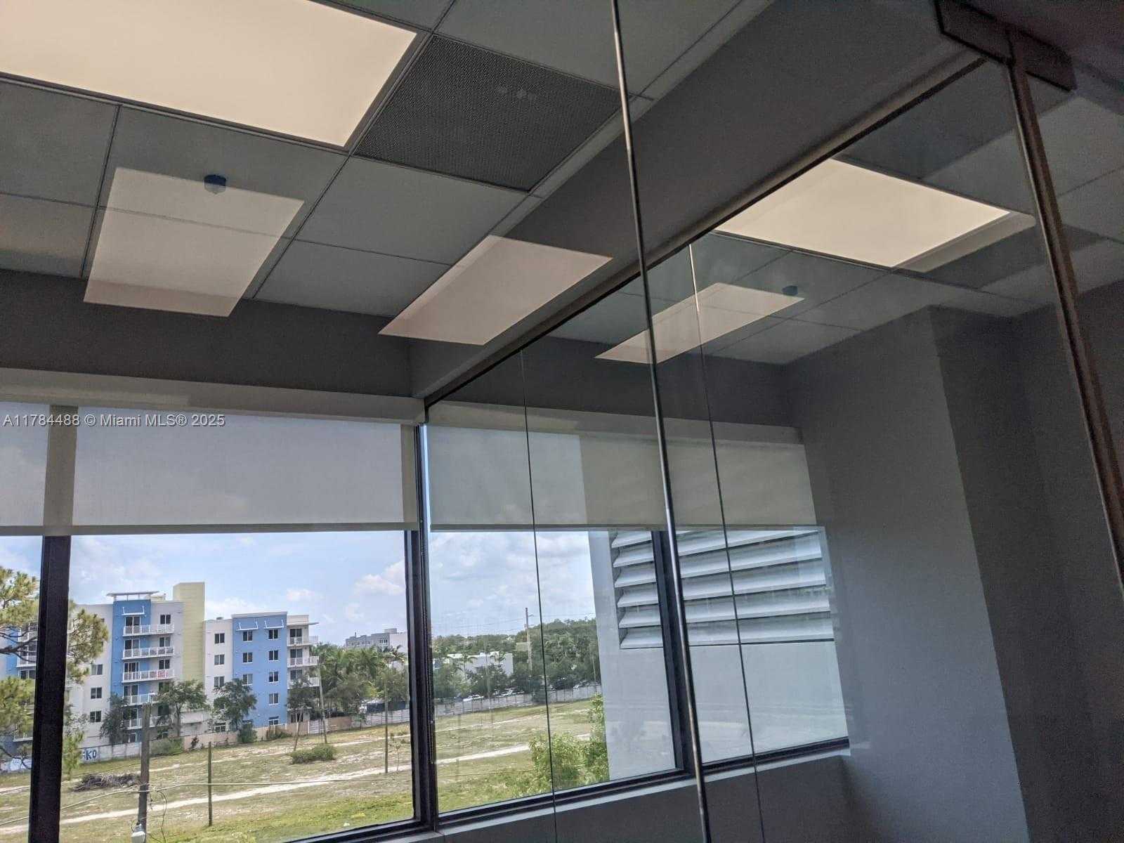 Small Image of 19790 WEST DIXIE HWY #308, Aventura Number 4