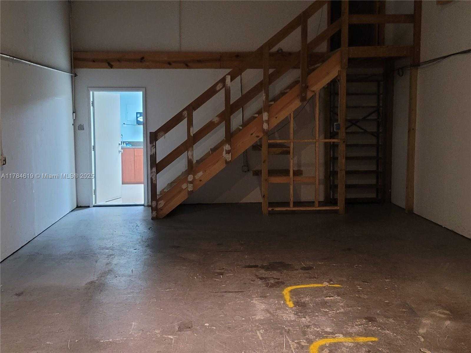 Small Image of 114 SOUTH WEST 2ND AVE, Dania Beach Number 8