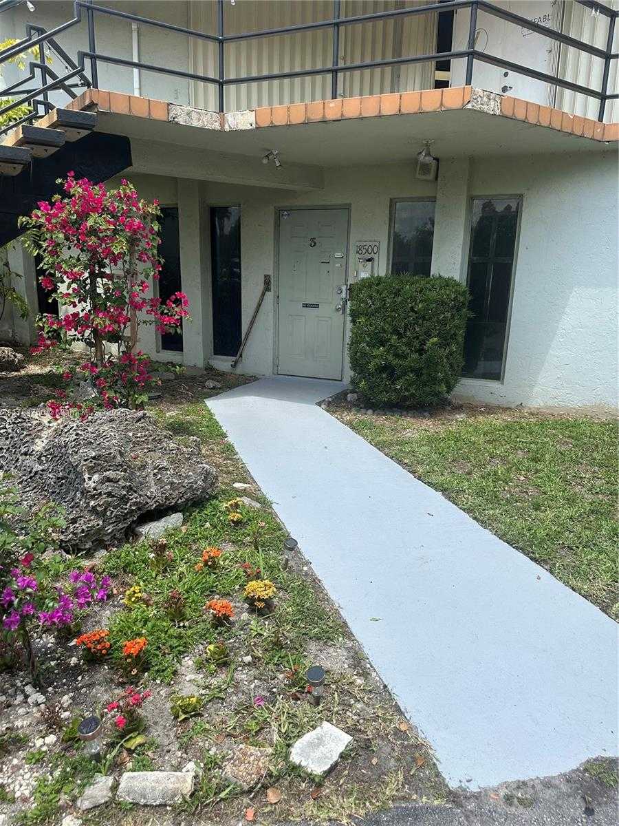 Small Image of 18500 NORTH EAST 5TH AVE, Miami Number 2
