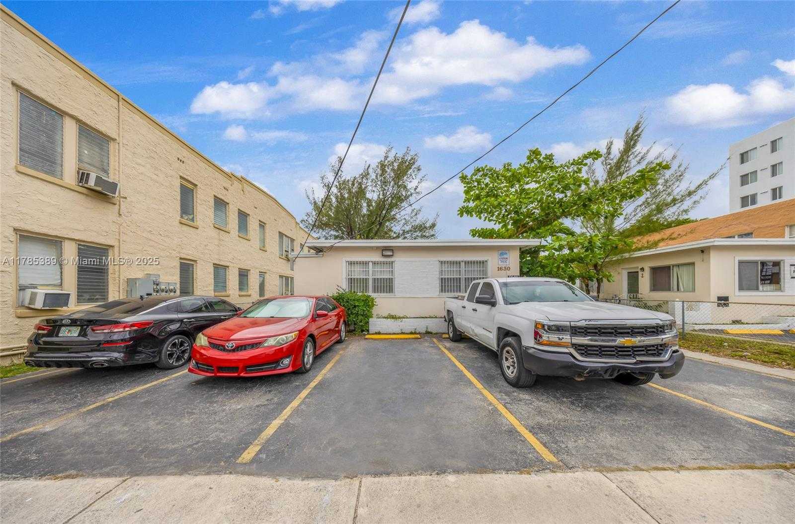 Small Image of 1644 SOUTH WEST 4TH ST, Miami Number 10